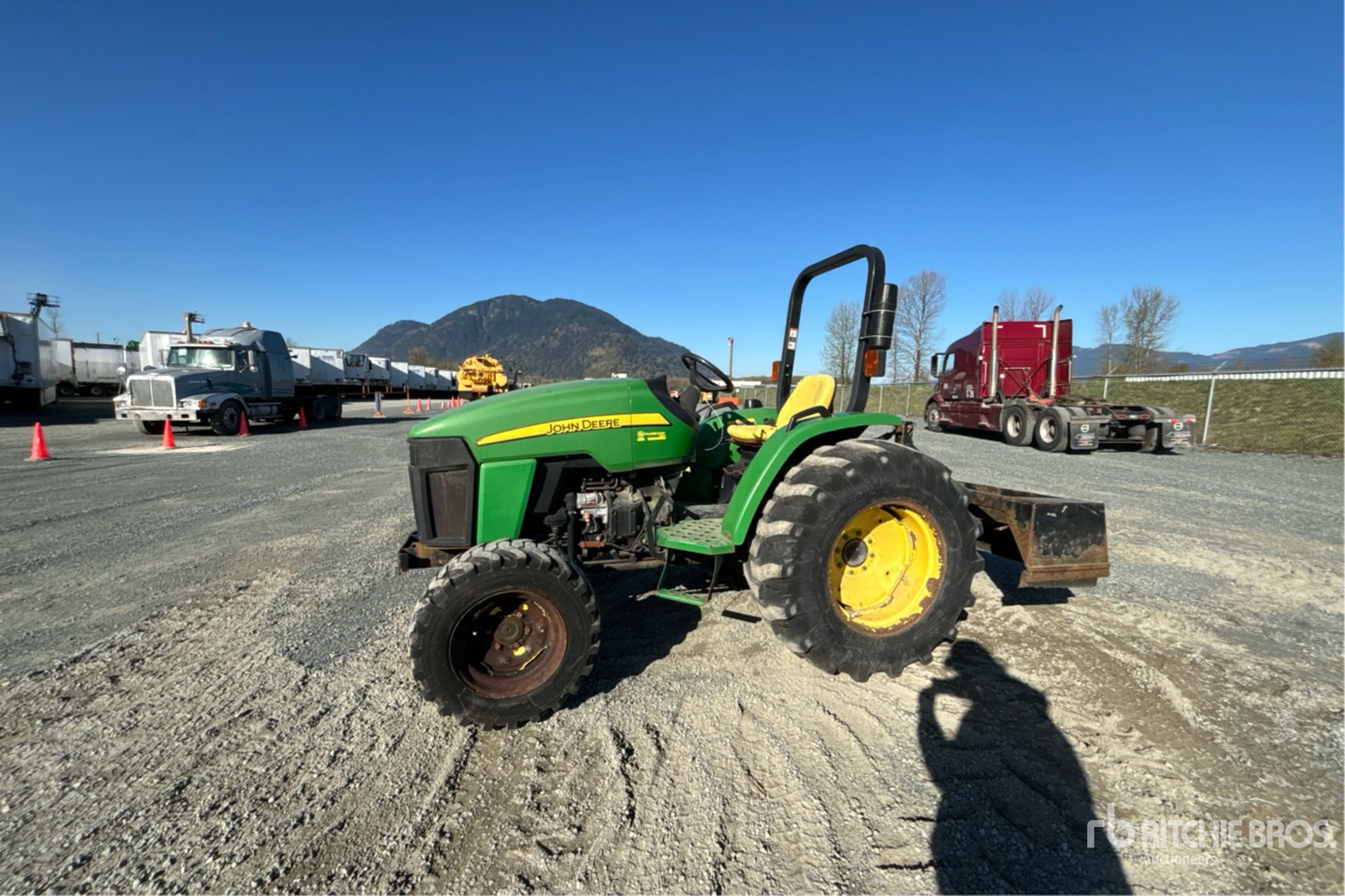 General Appearance with Picture, Left Front Corner