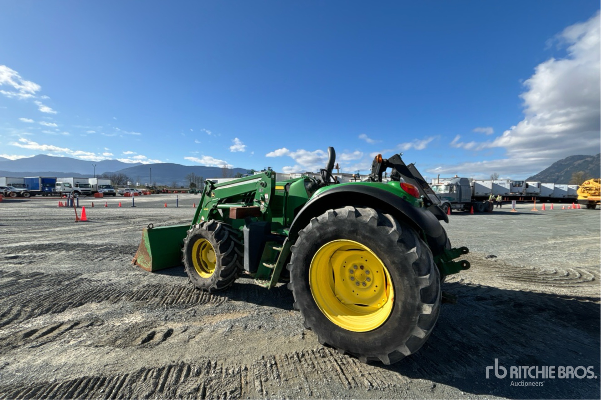 General Appearance with Picture, Left Rear Corner