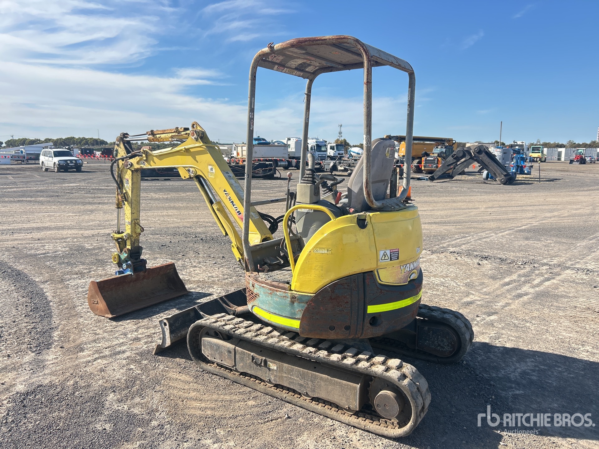 General Appearance with Picture, Left Rear Corner