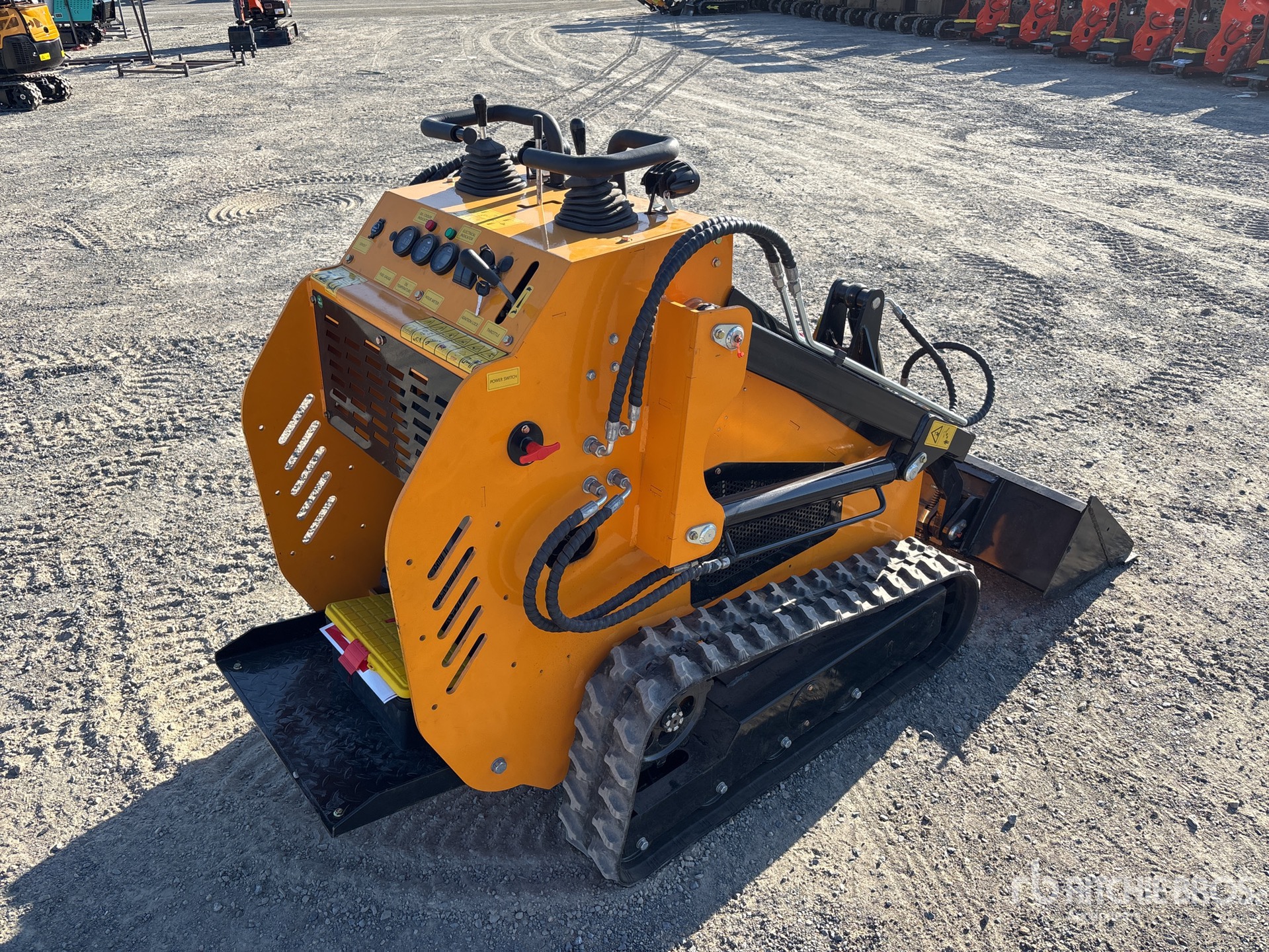 General Appearance with Foto, angolo anteriore sinistro