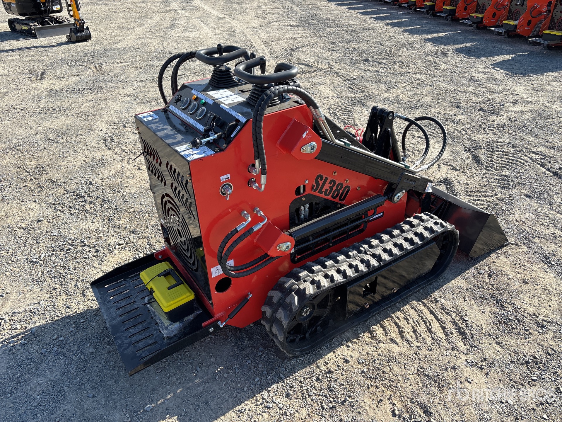 General Appearance with Foto, angolo anteriore sinistro