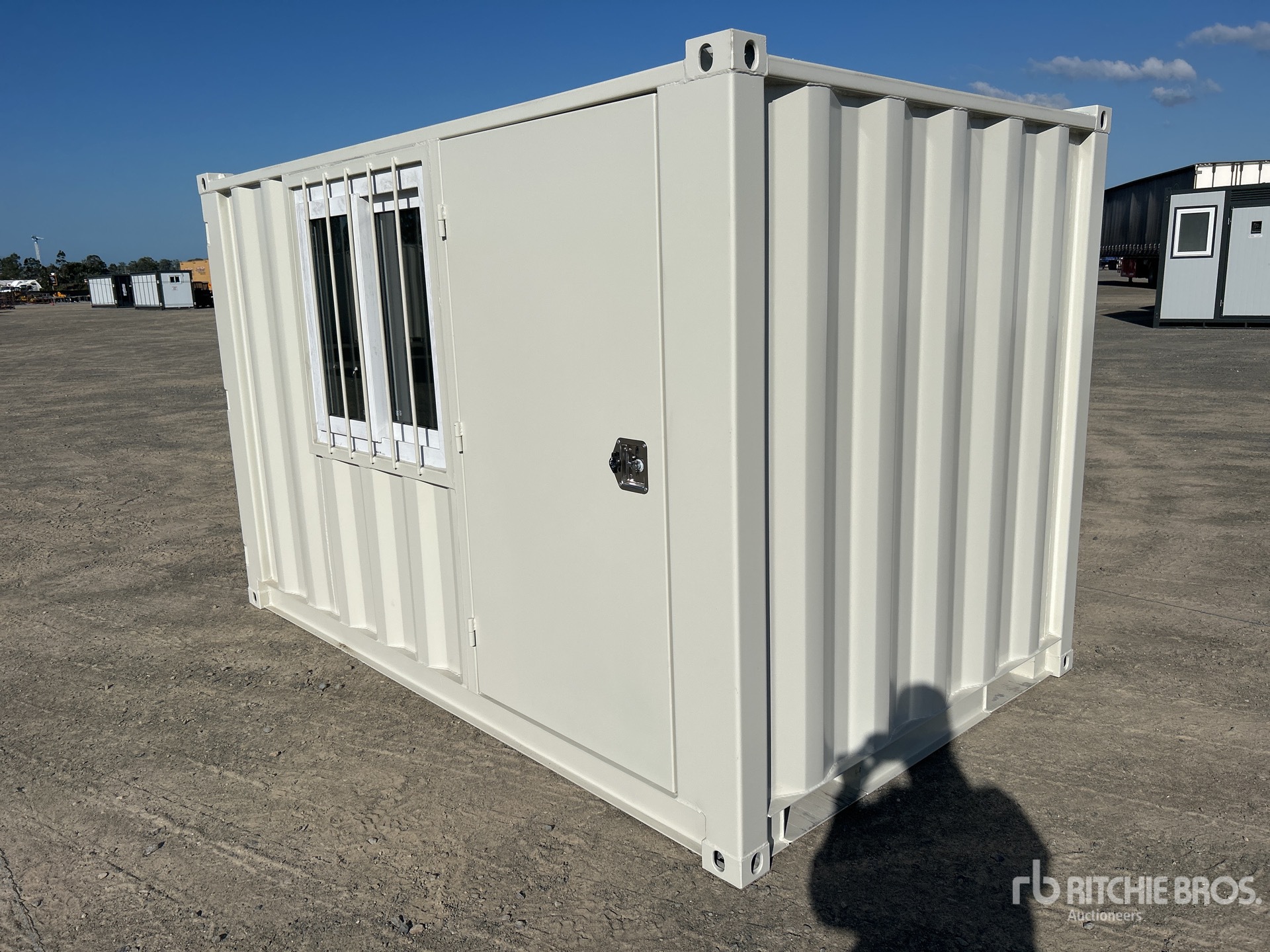 General Appearance with Foto, angolo posteriore sinistro