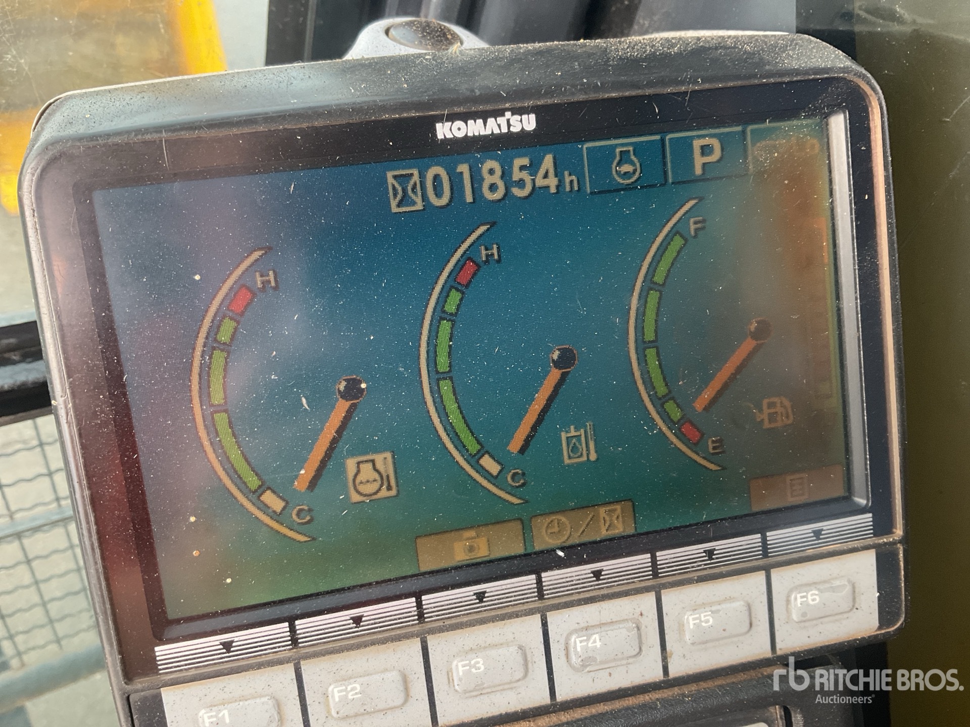 Komatsu PC200-8
