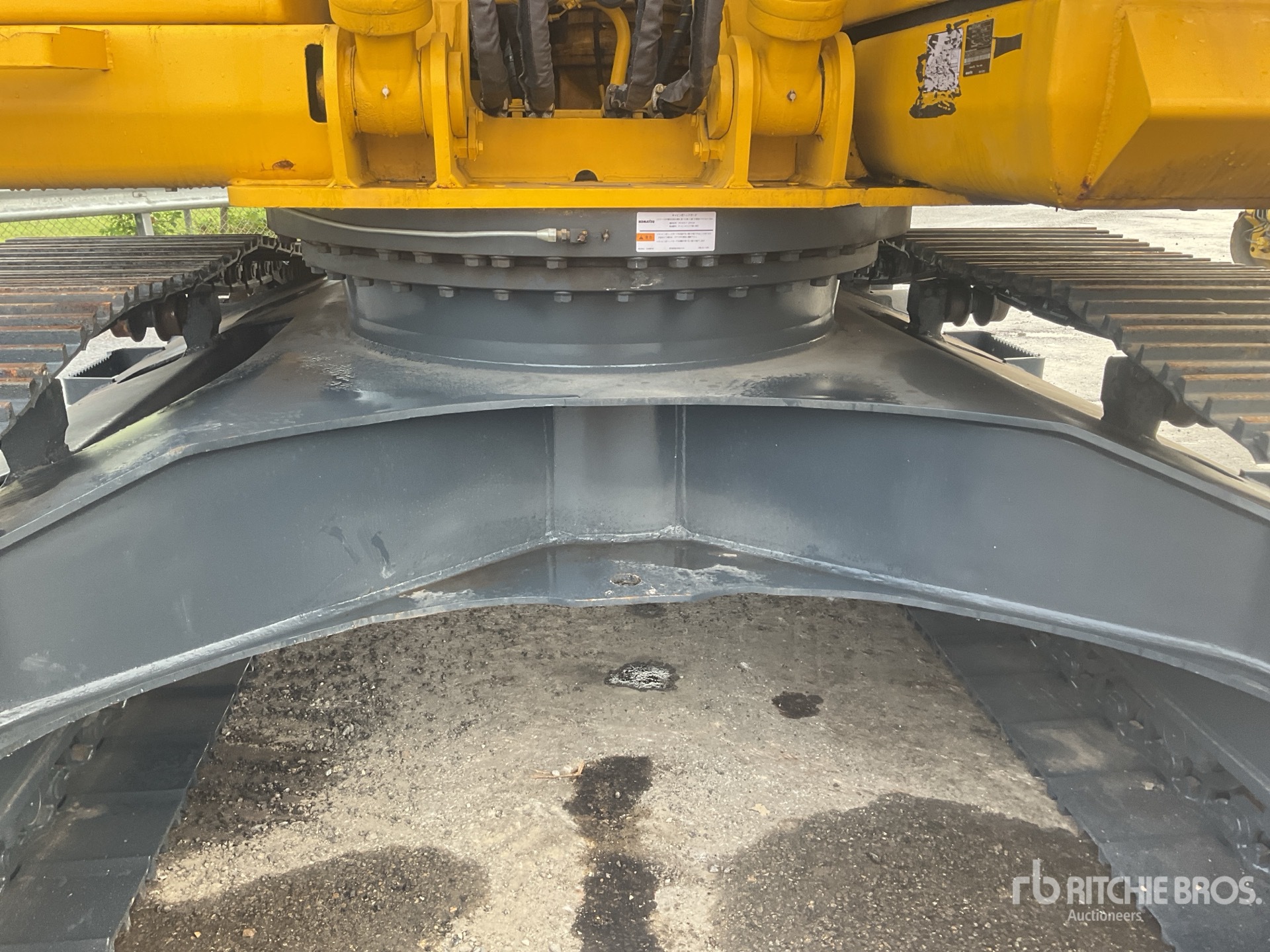 Komatsu PC200-8