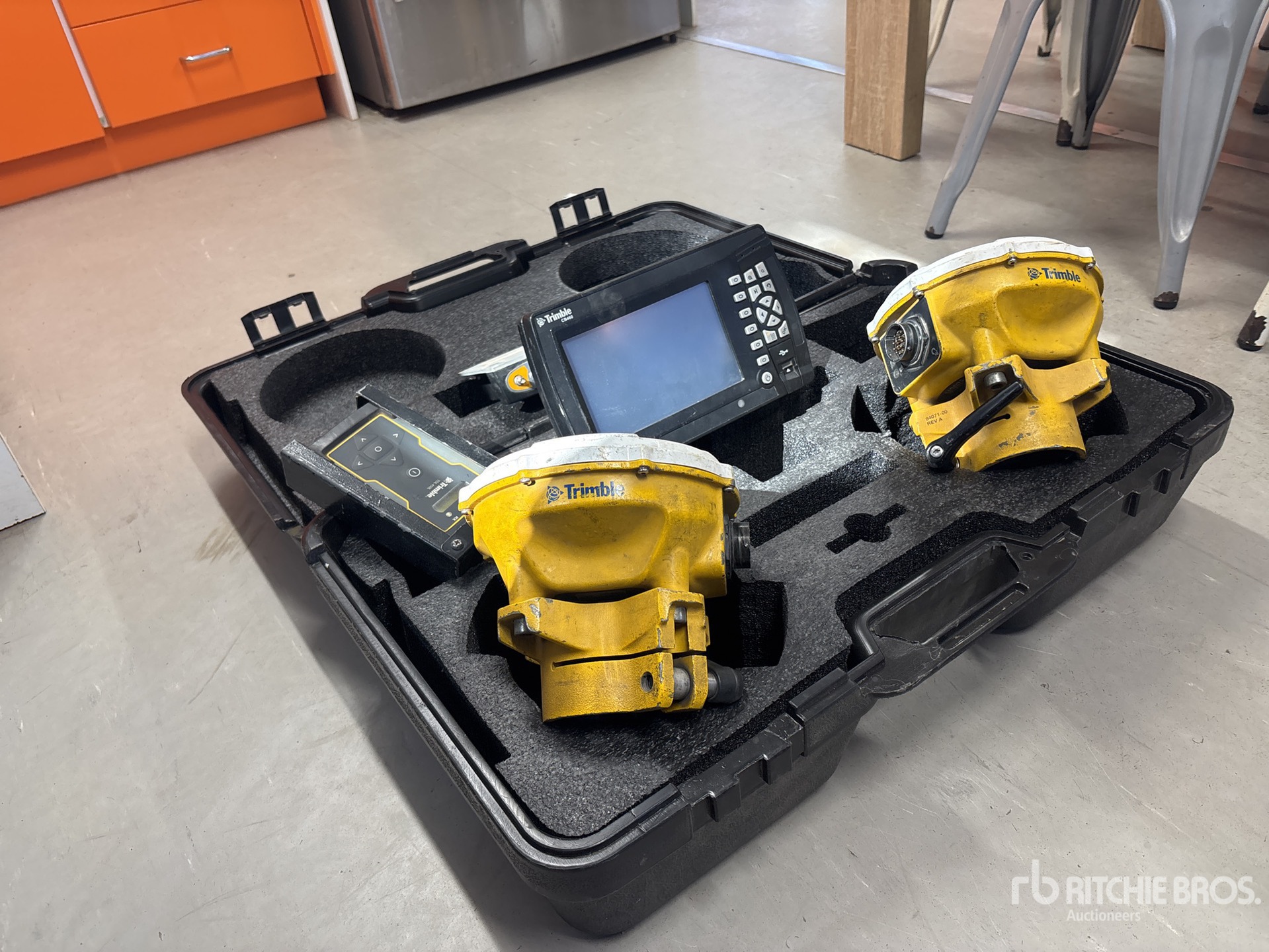 Aspect général with Image, coin avant droit