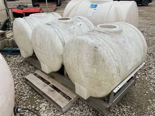 Triple spray tank 300 gal Skid-Mounted Tank