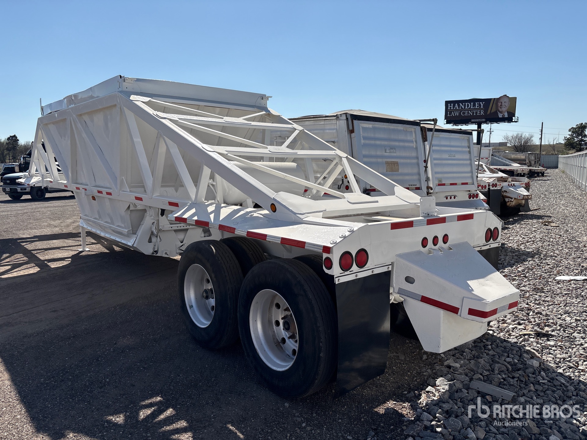 General Appearance with Imagen: esquina trasera izquierda