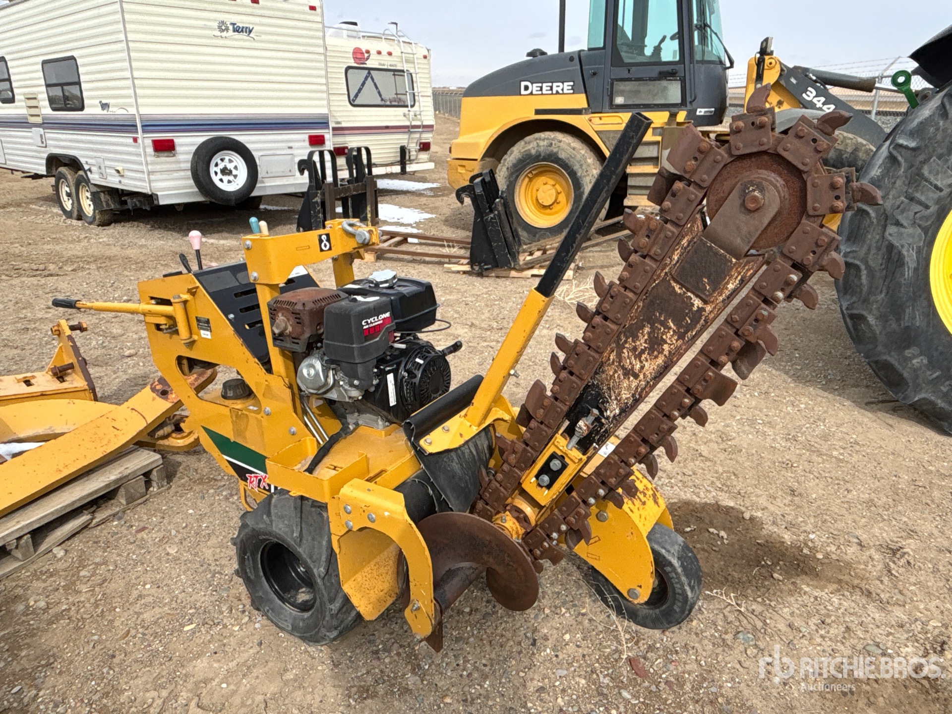 General Appearance with Picture, Right Front Corner