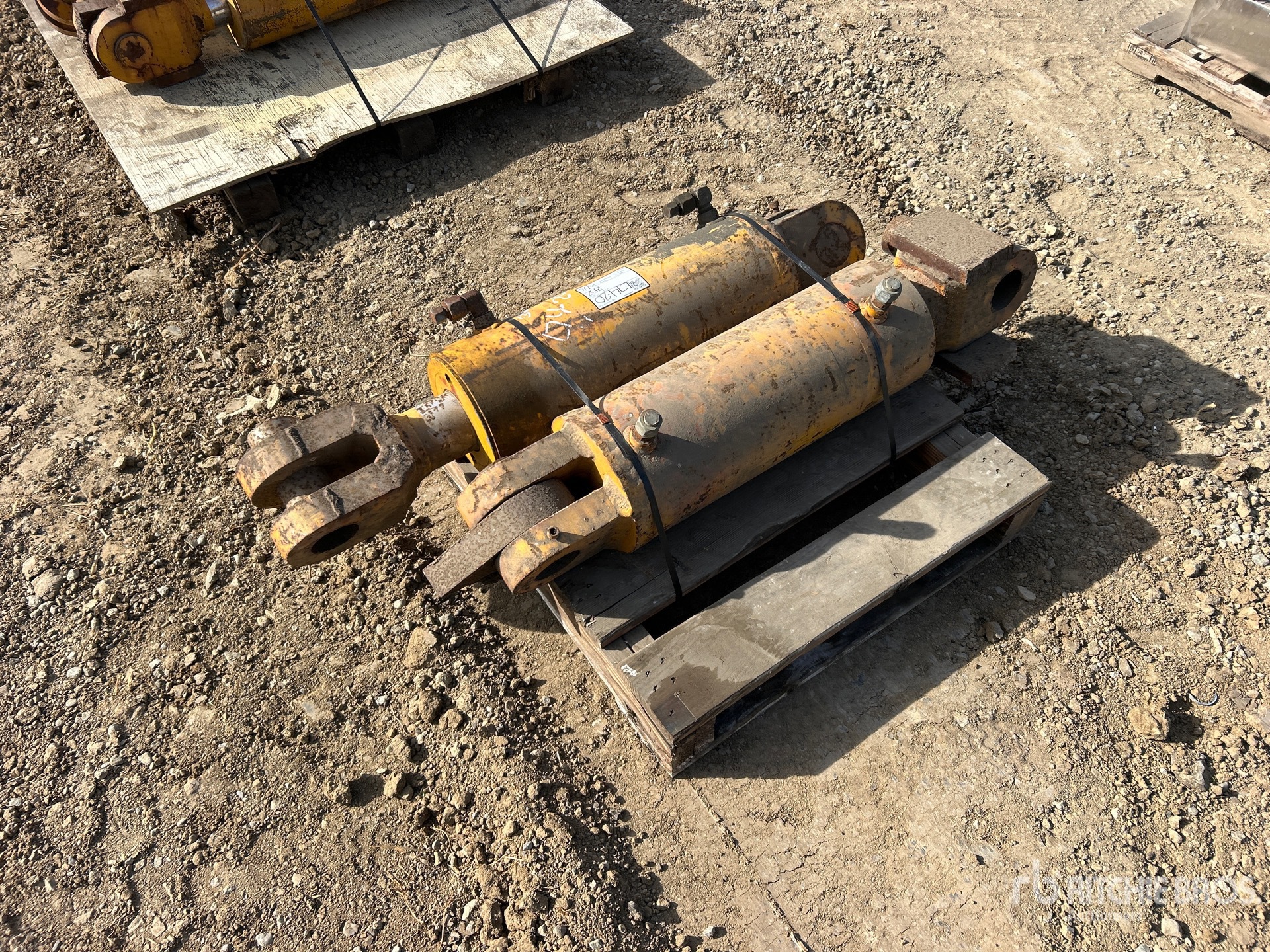 General Appearance with Imagen: esquina trasera izquierda