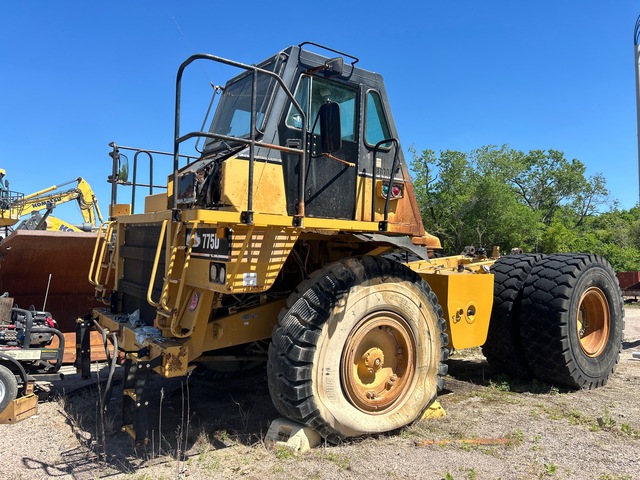 2000 Cat 775D Cab and Chassis