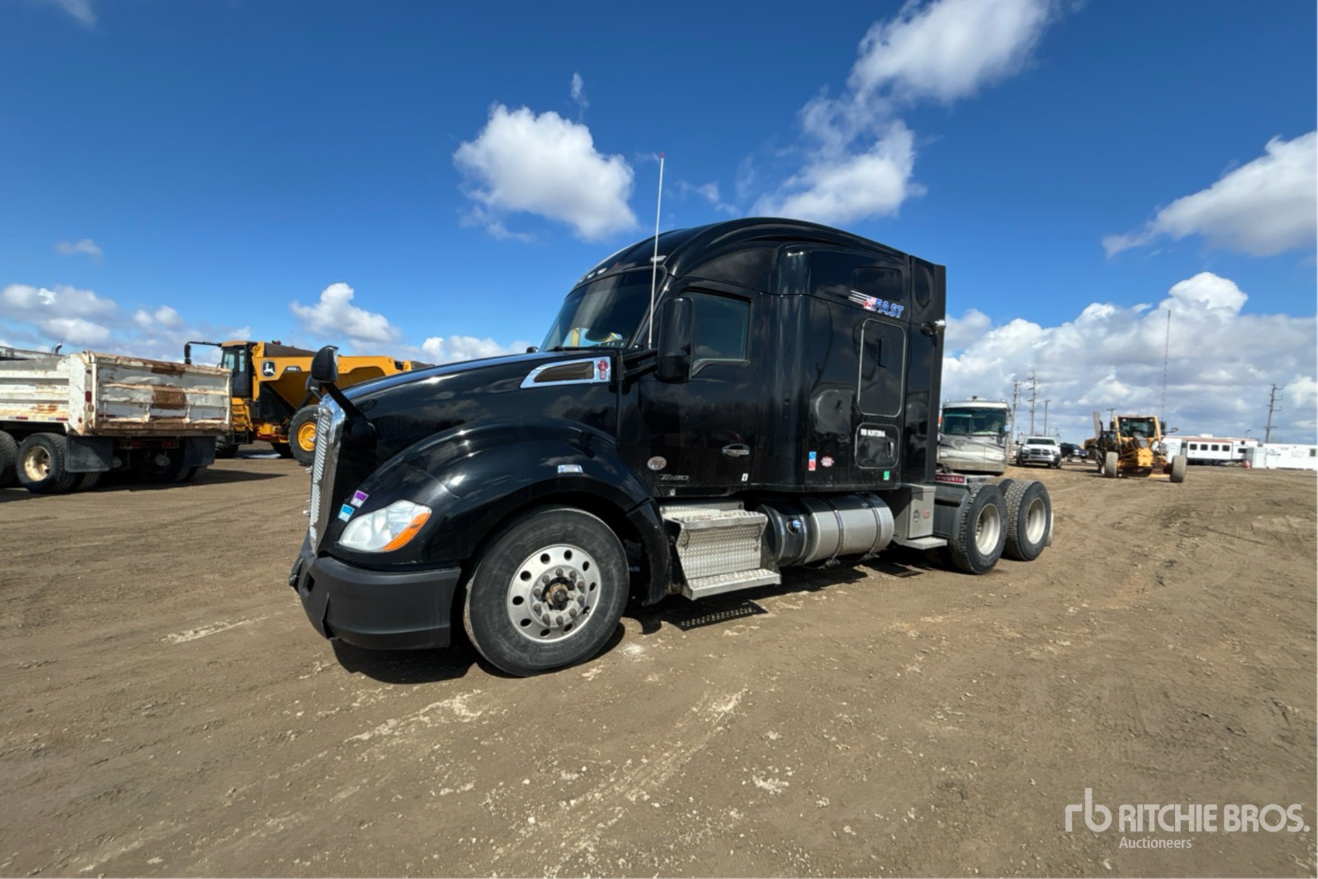 General Appearance with Image, coin avant gauche