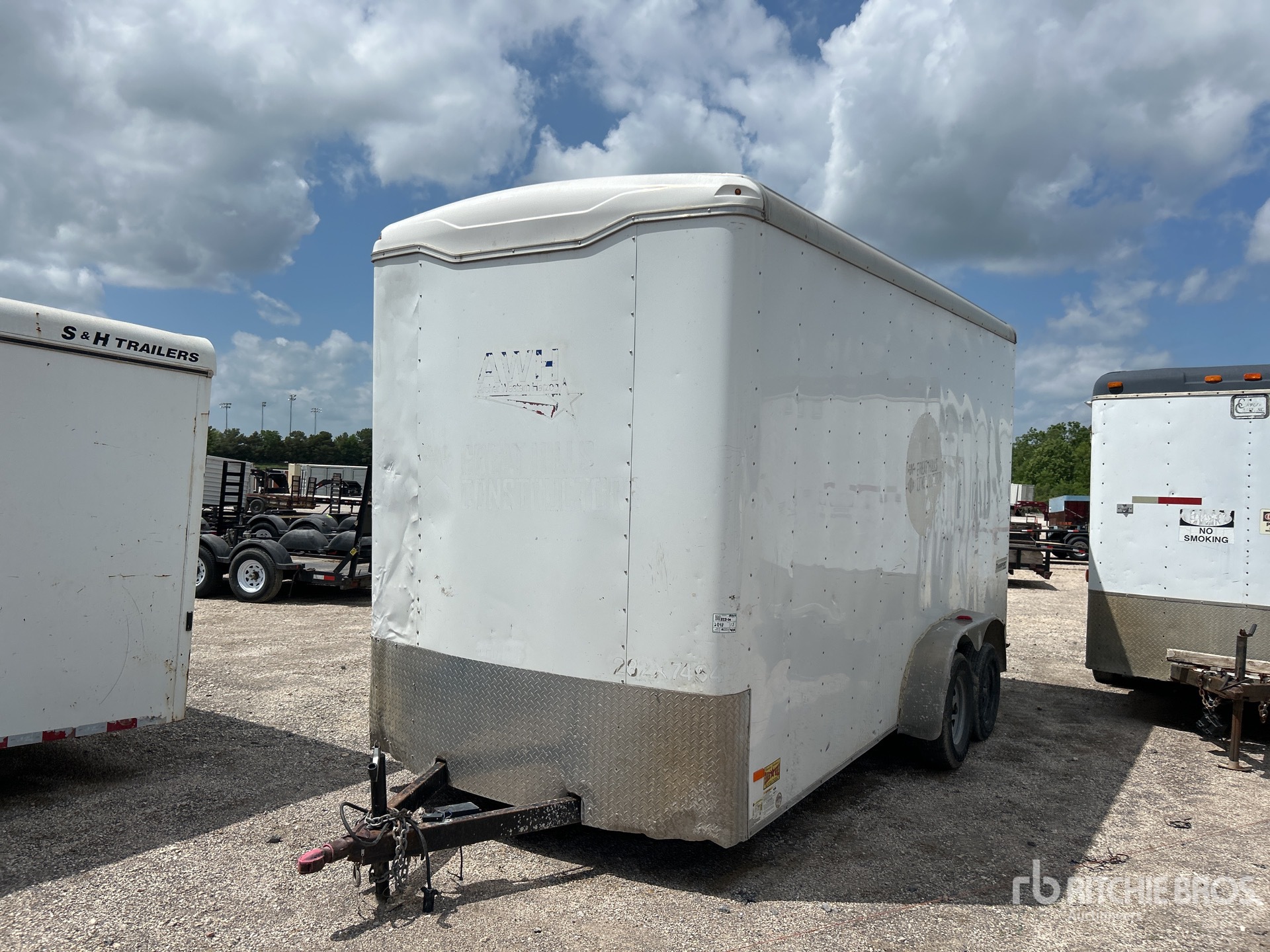 General Appearance with Featured Photo