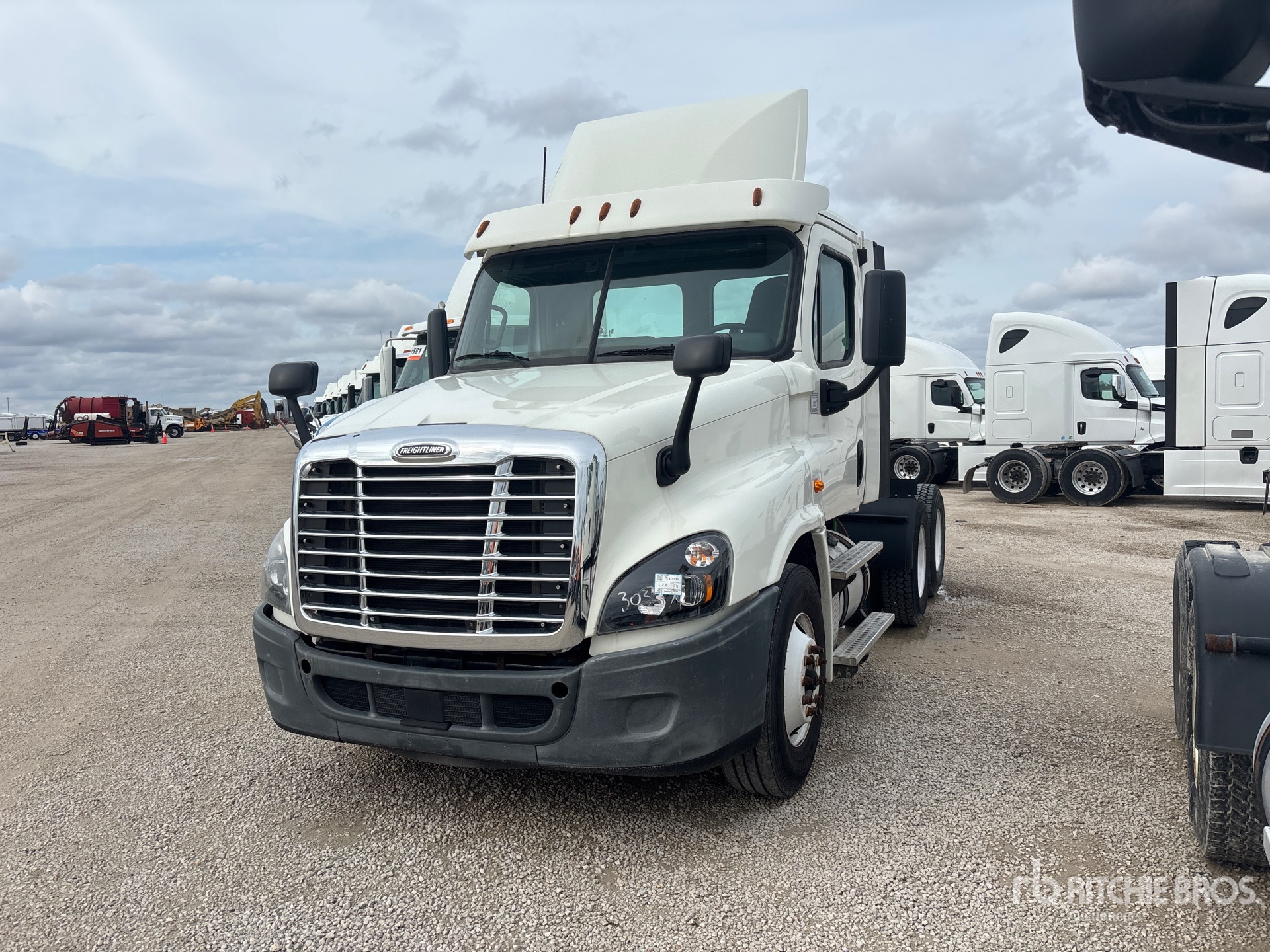 General Appearance with Image, coin avant gauche