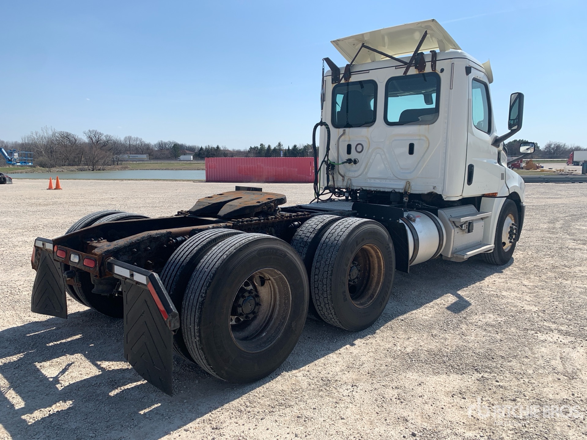 General Appearance with Imagen: esquina trasera derecha