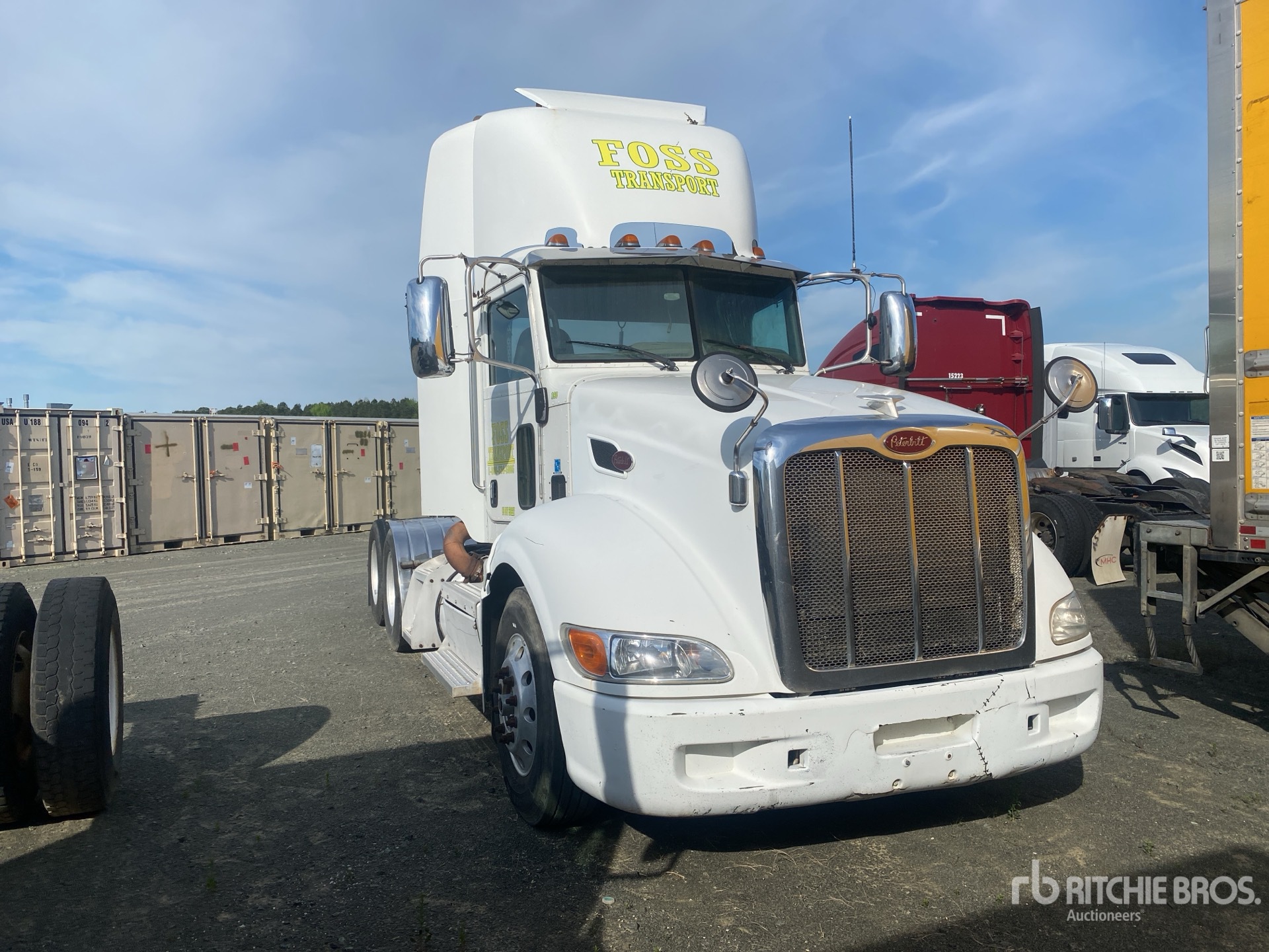 Aspect général with Image, coin avant droit