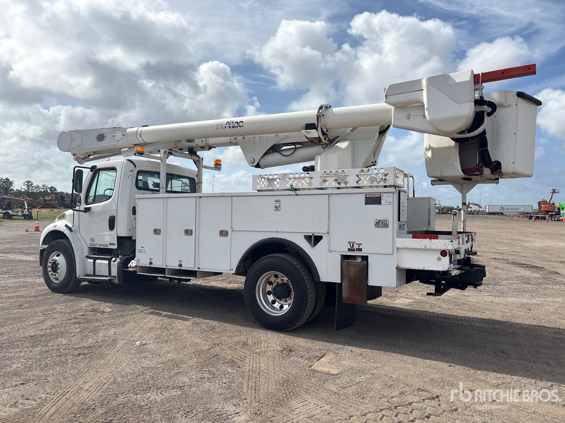 General Appearance with Bild, Ecke hinten links