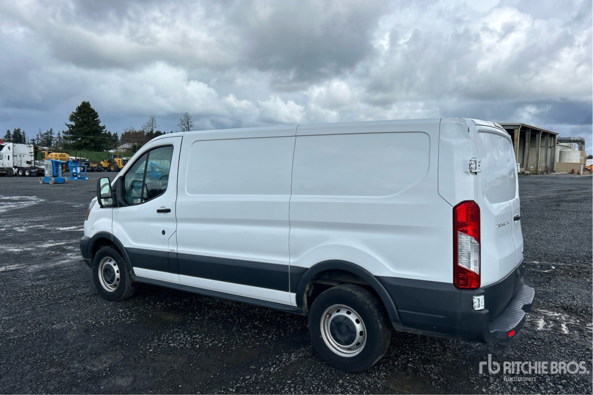 General Appearance with Picture, Left Rear Corner