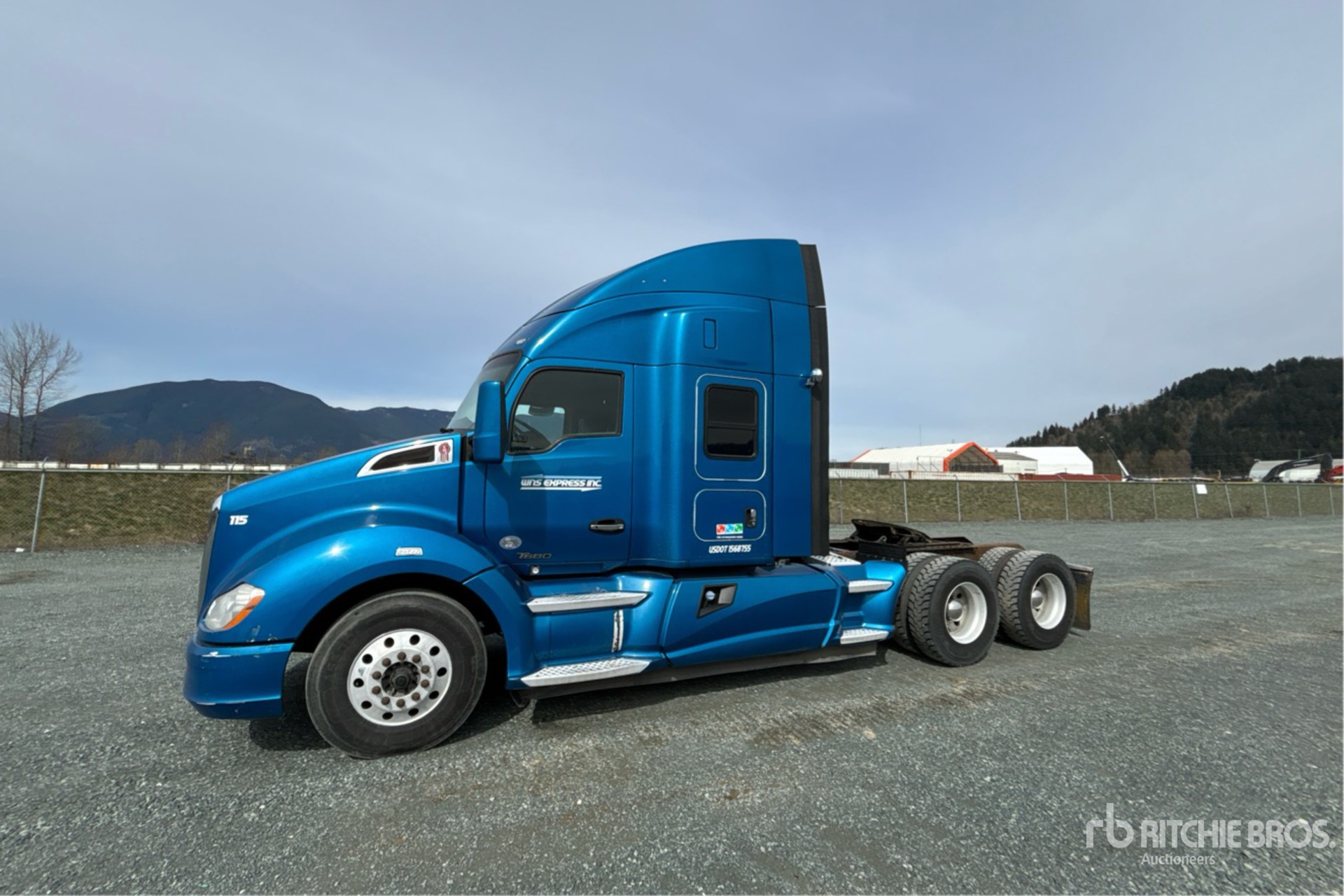 General Appearance with Picture, Left Front Corner