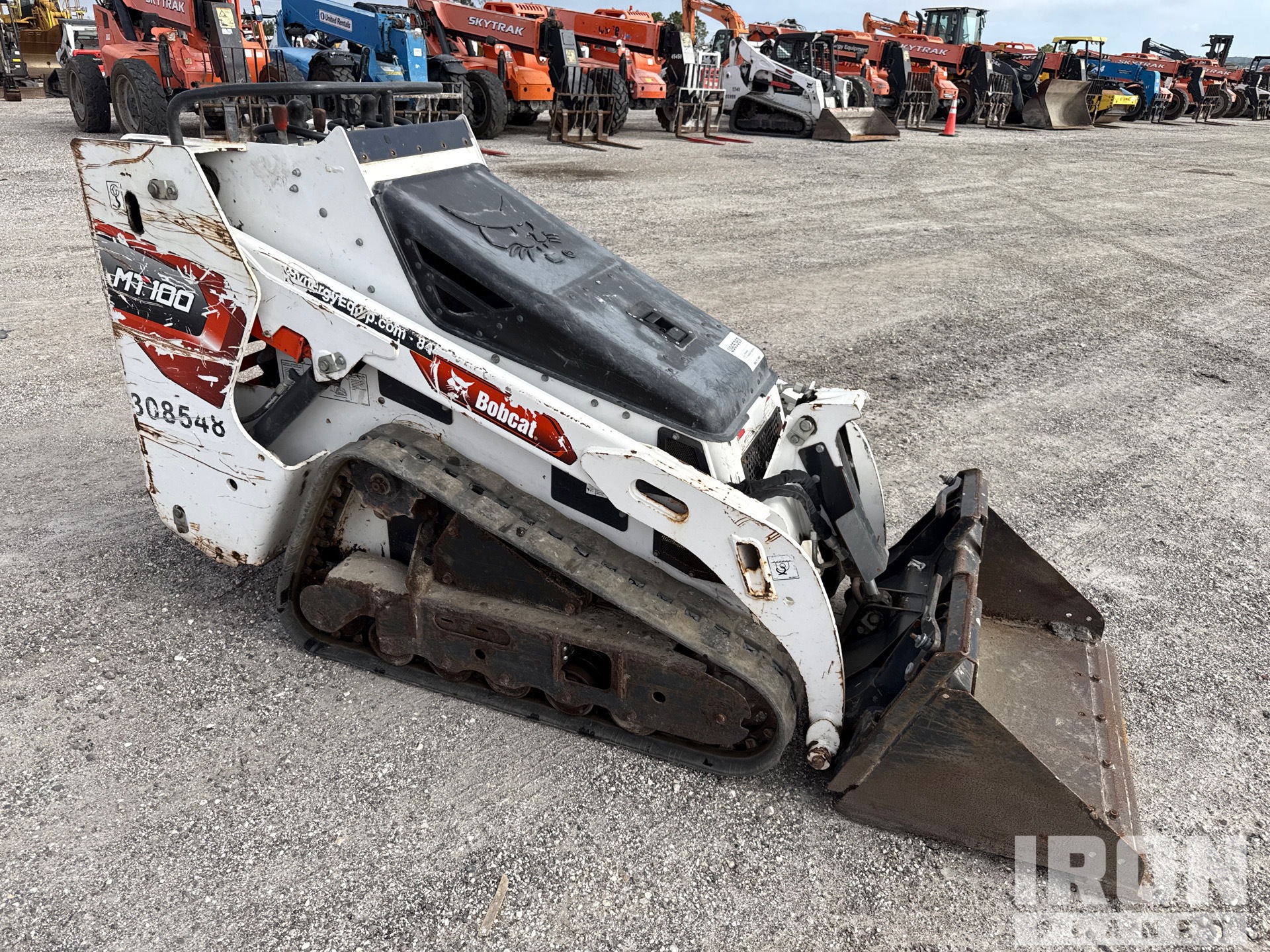 General Appearance with Bild, Ecke vorne rechts