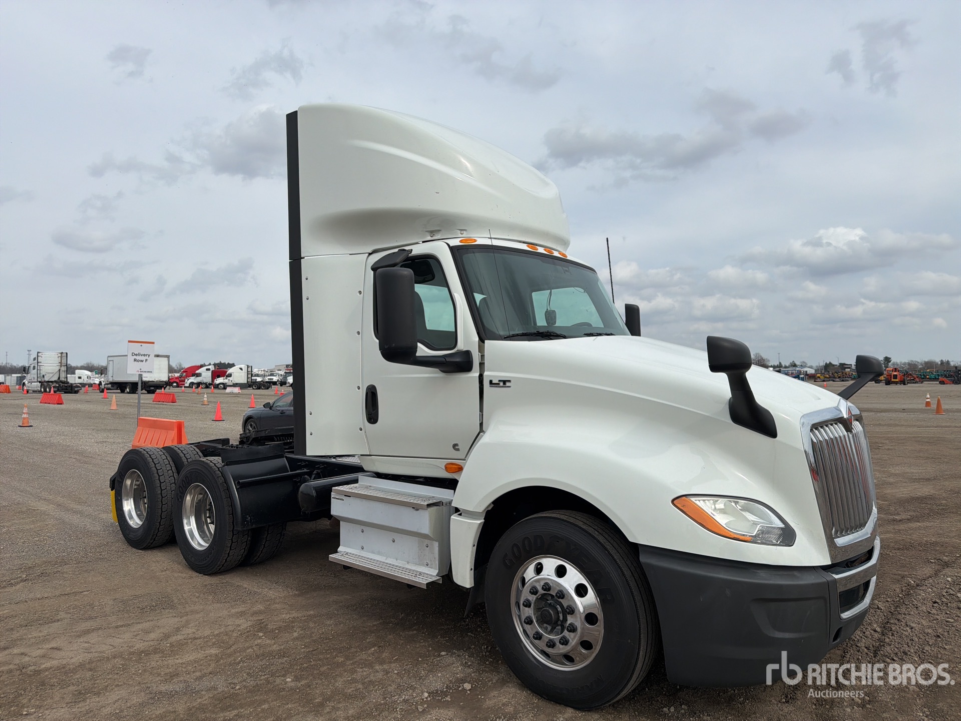 General Appearance with Imagen: esquina delantera derecha