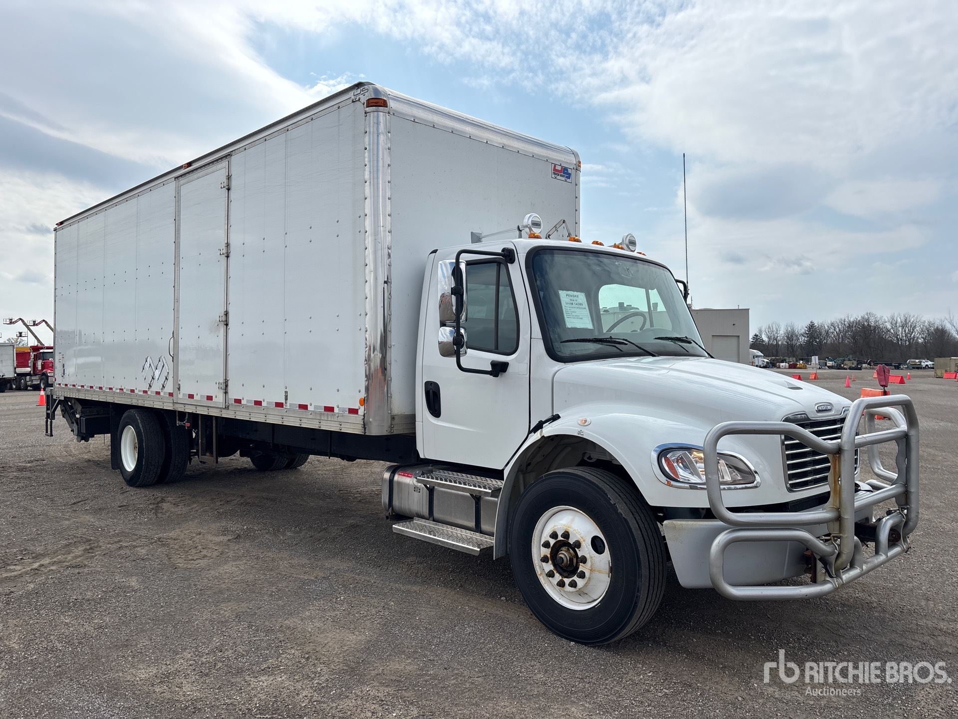 General Appearance with Image, coin avant droit