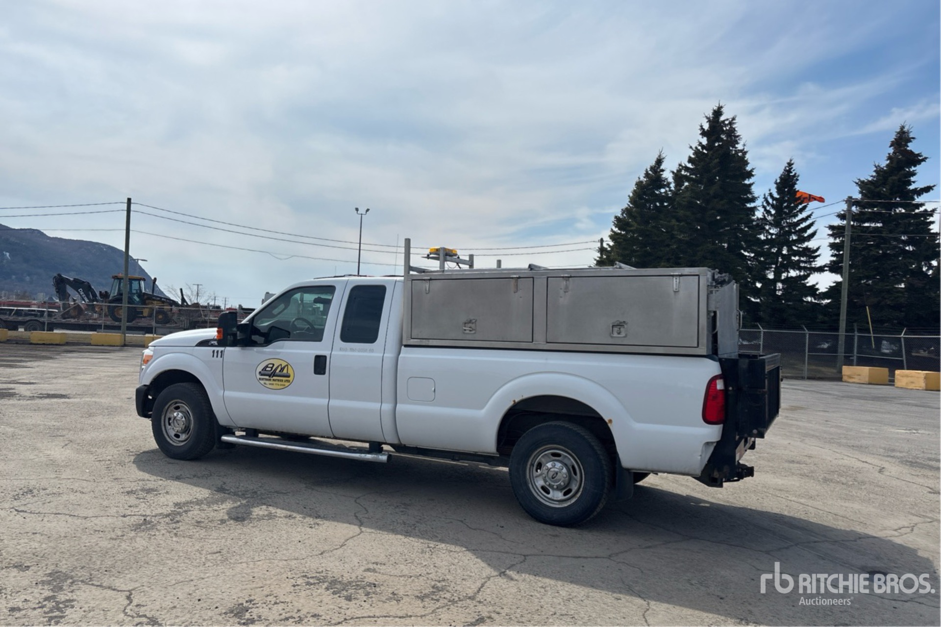 General Appearance with Picture, Left Rear Corner