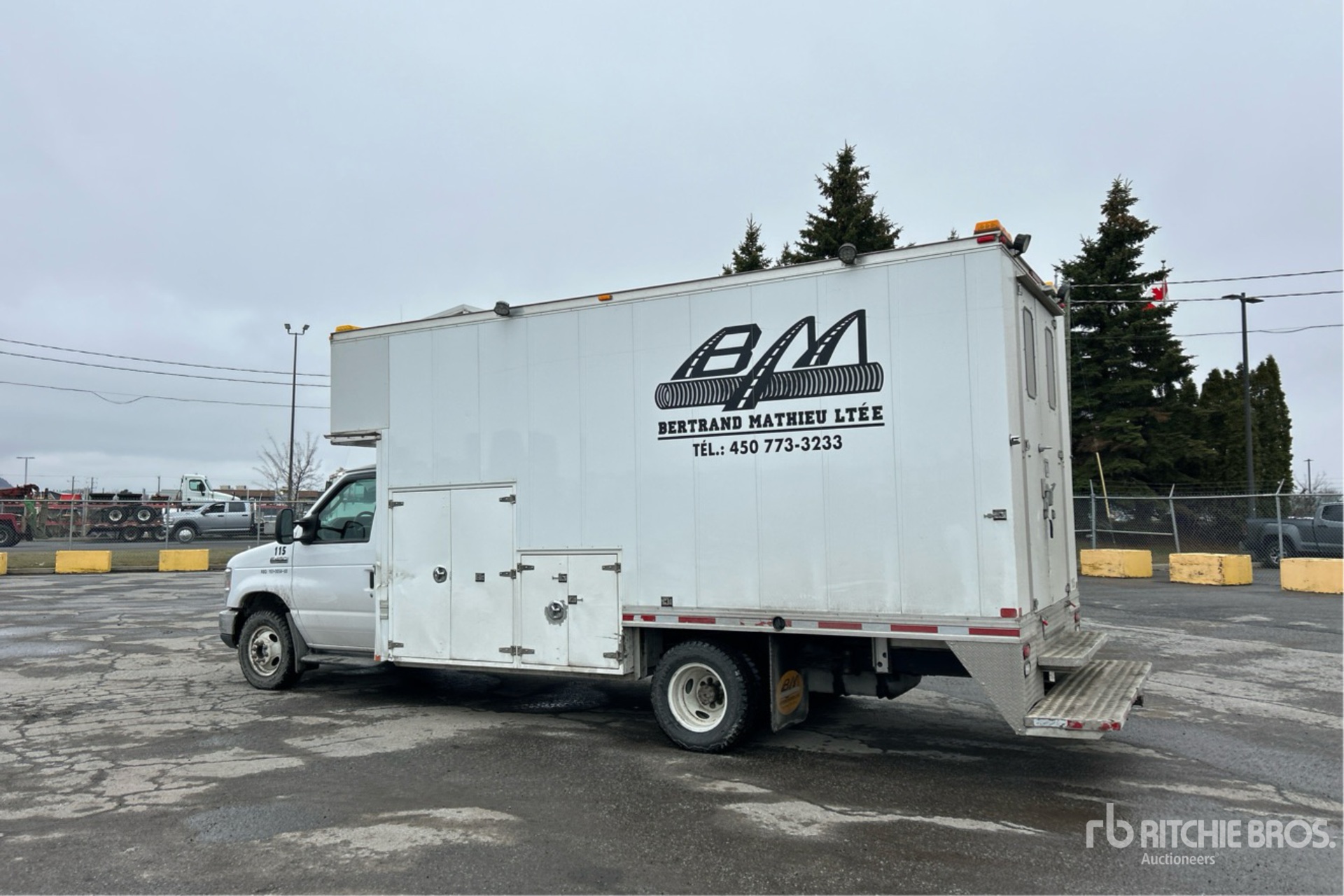 General Appearance with Picture, Left Rear Corner