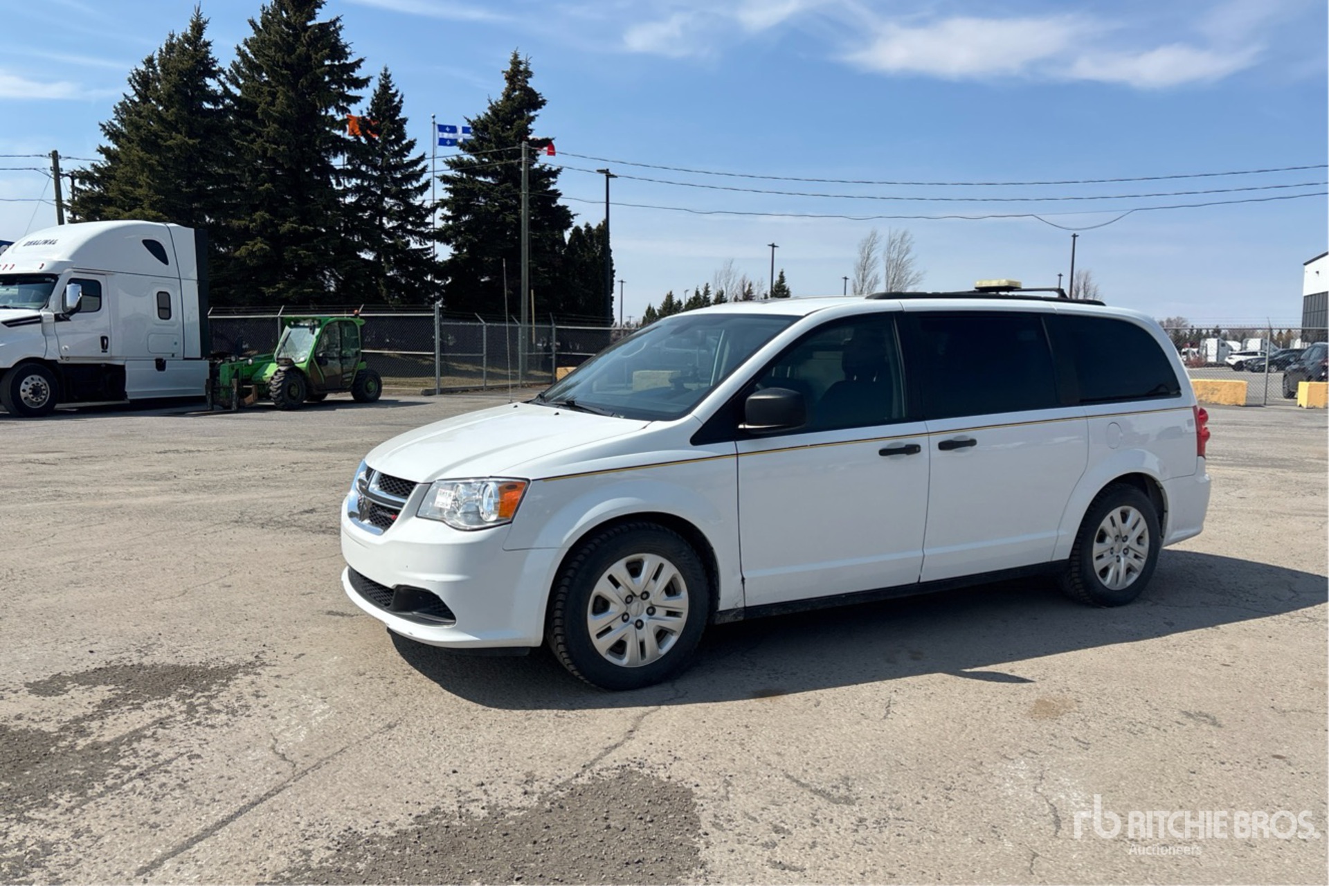 General Appearance with Picture, Left Front Corner