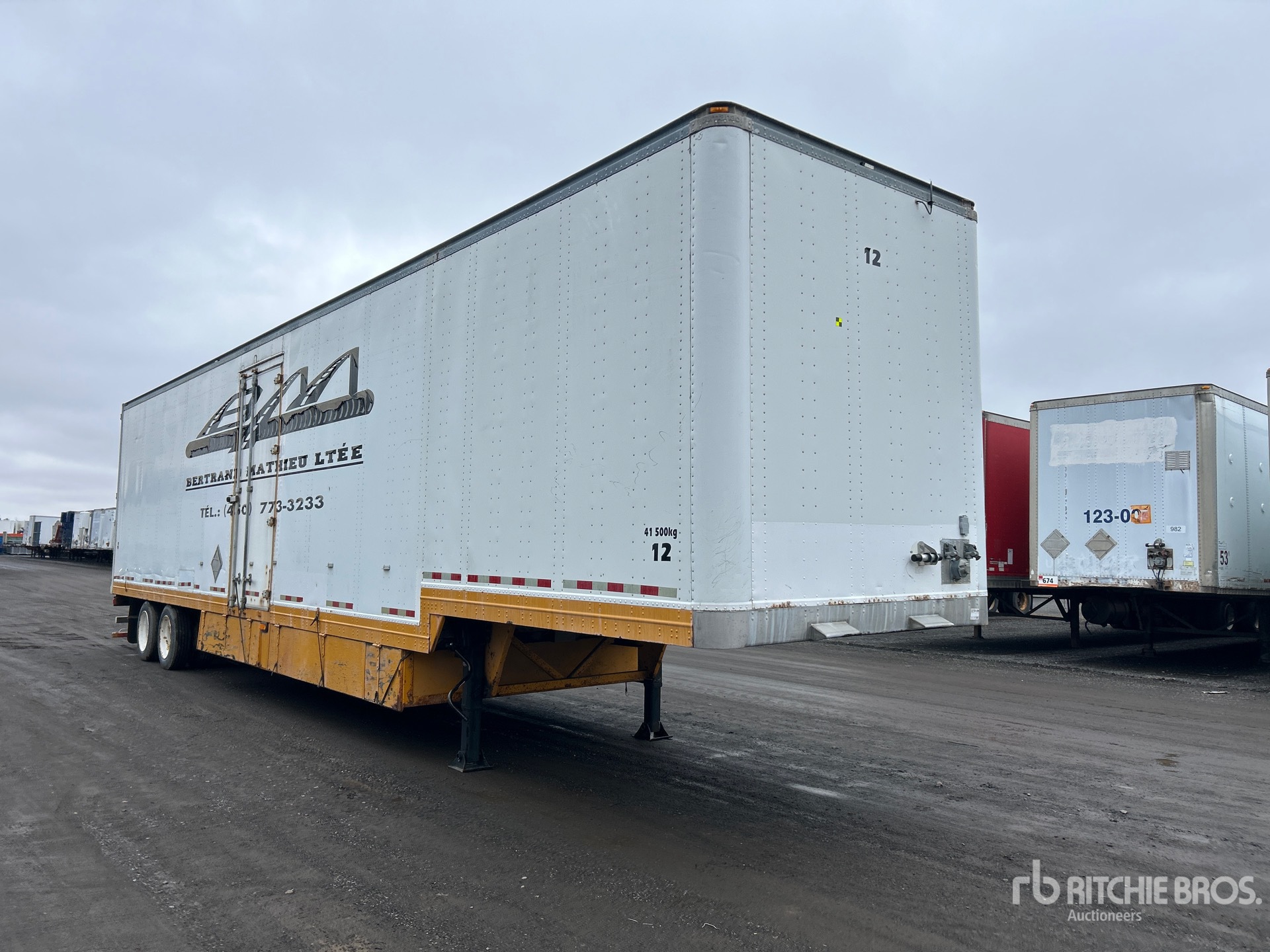 General Appearance with Picture, Right Front Corner