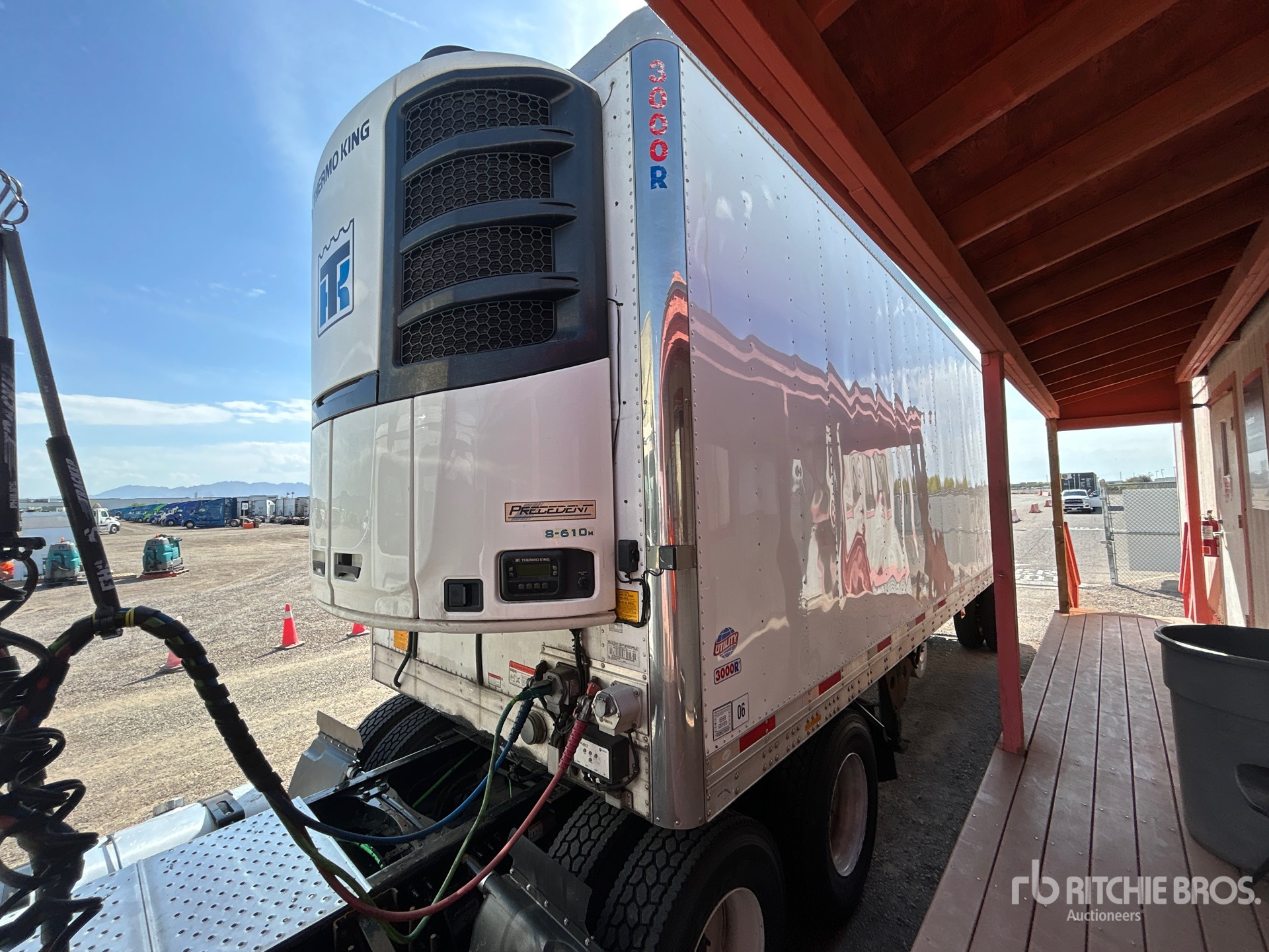 2019 Utility 28 ft x 102 in S/A