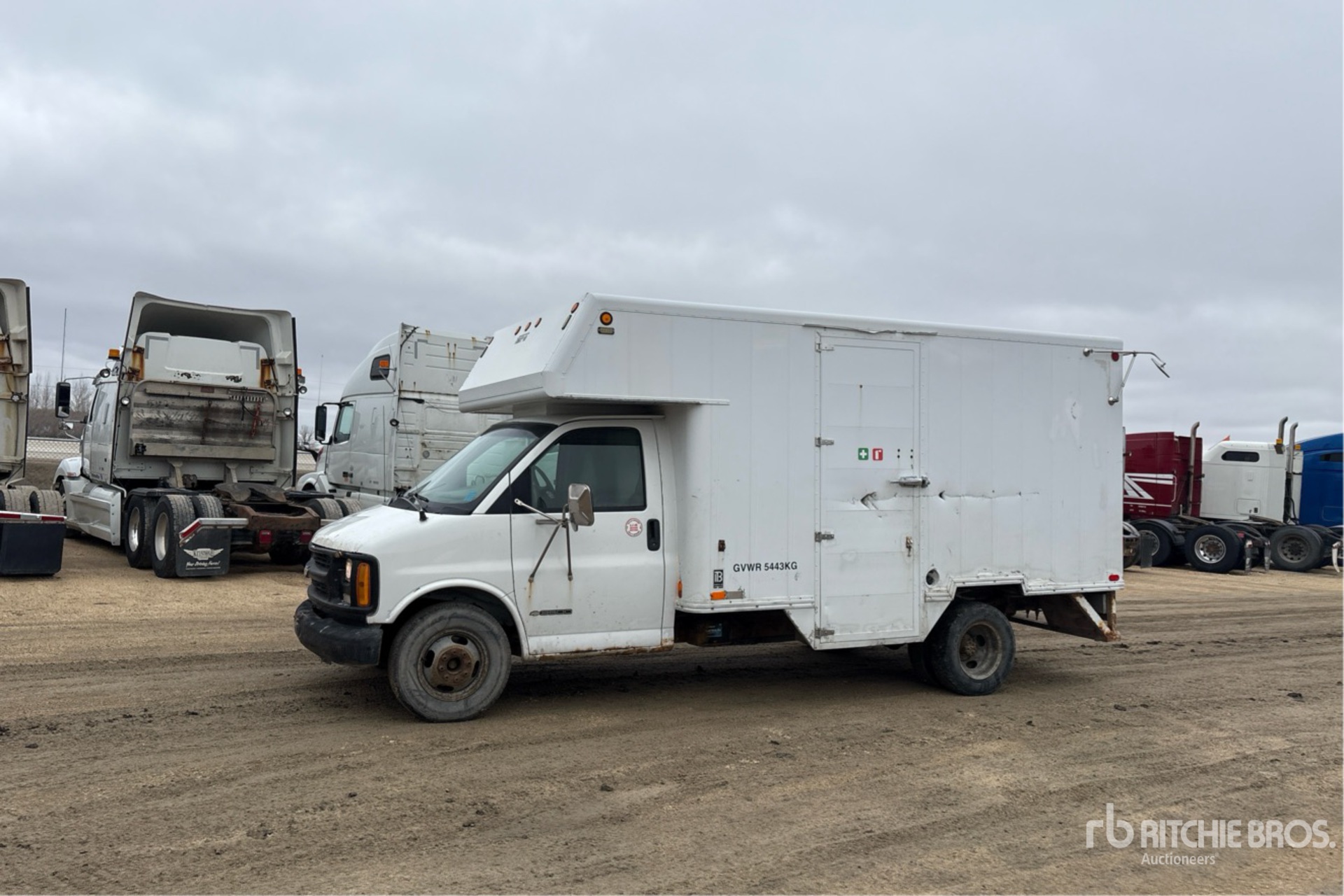 General Appearance with Picture, Left Front Corner