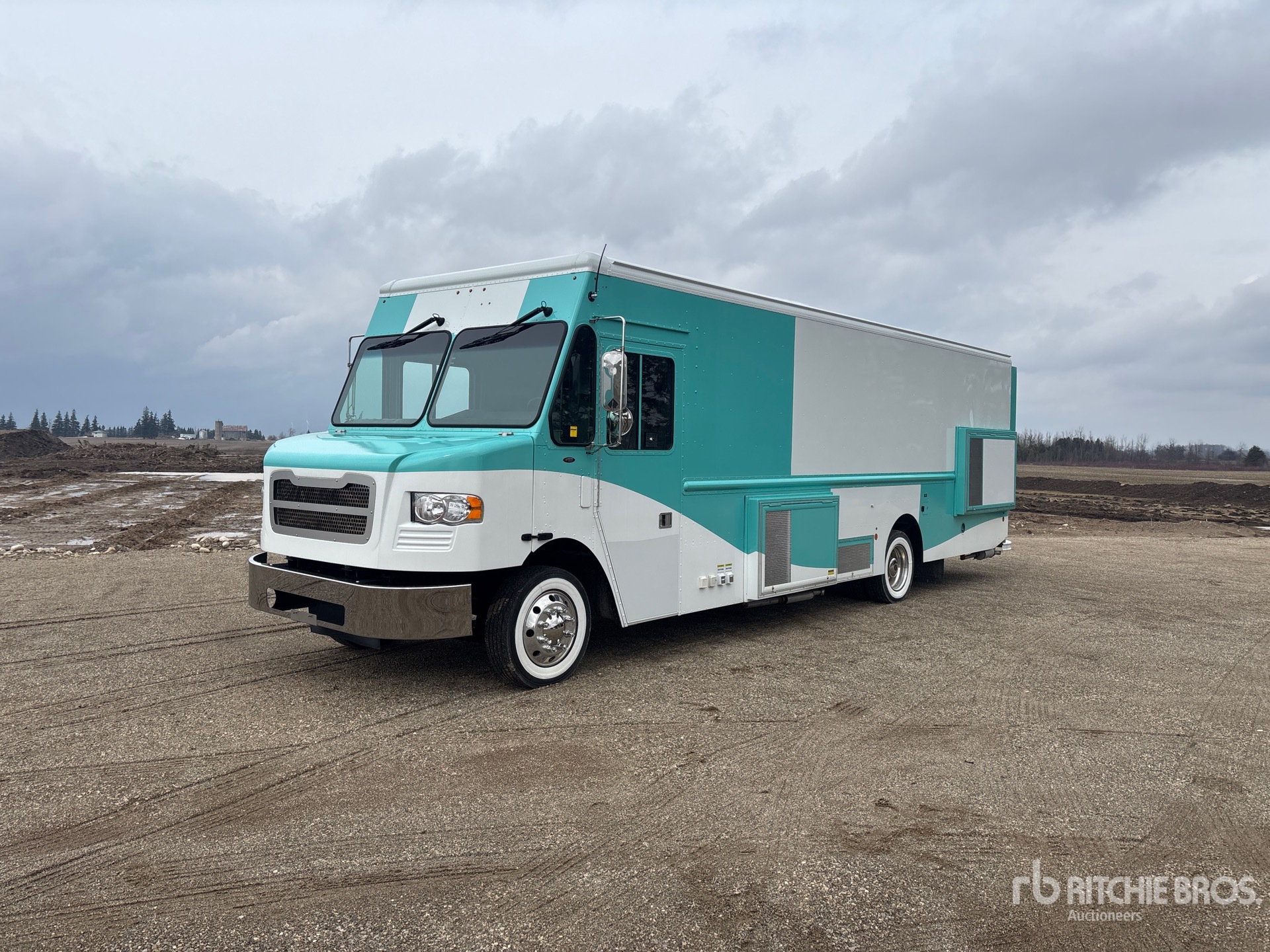 2020 Freightliner MT55