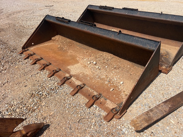 Cat 292-9270 86 in Skid Steer Bucket