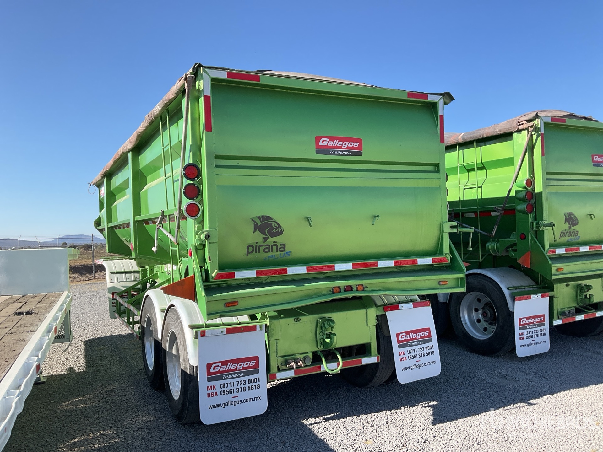 Aspect général with Image, coin arrière gauche