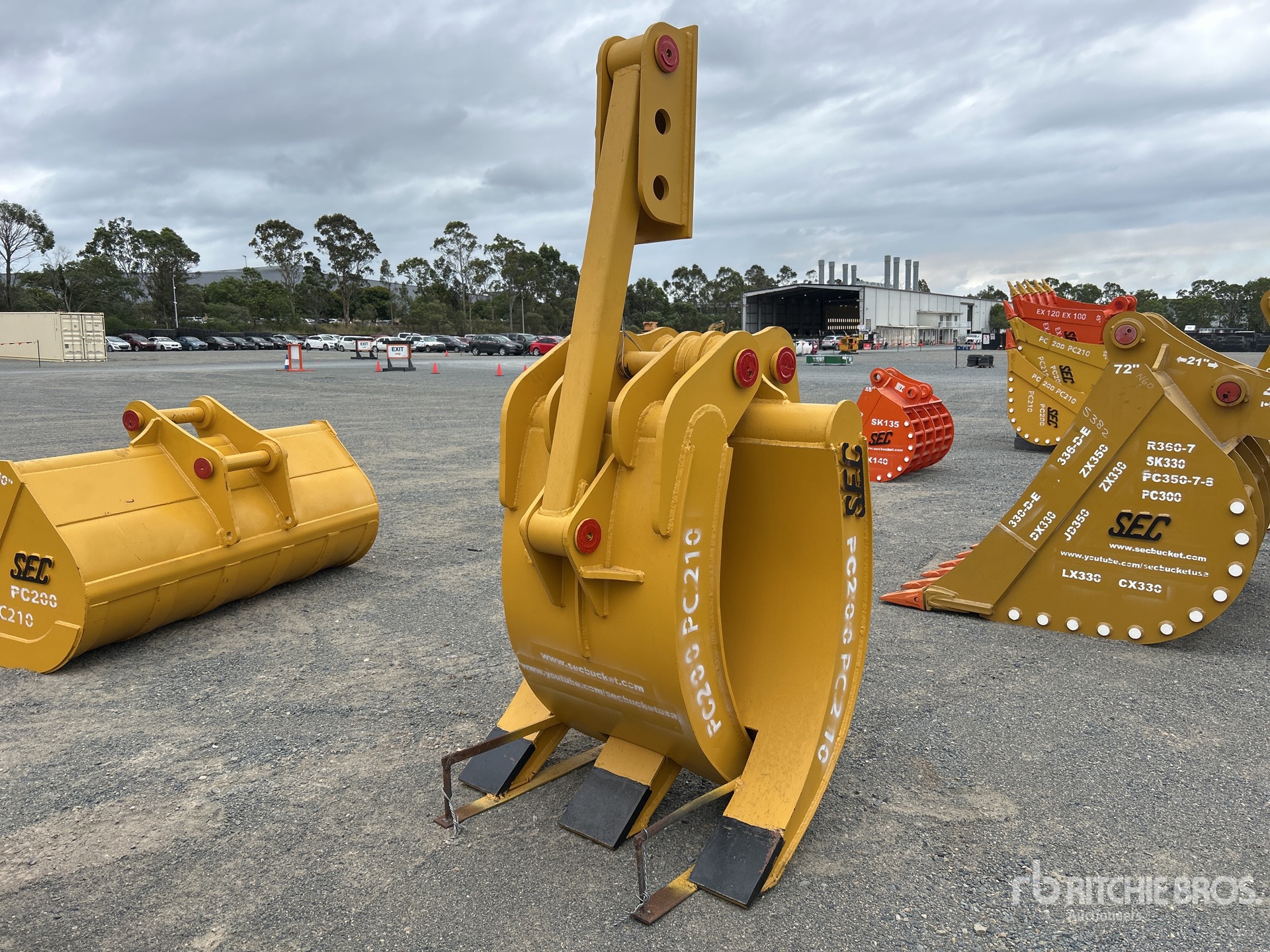 General Appearance with Foto, angolo anteriore sinistro