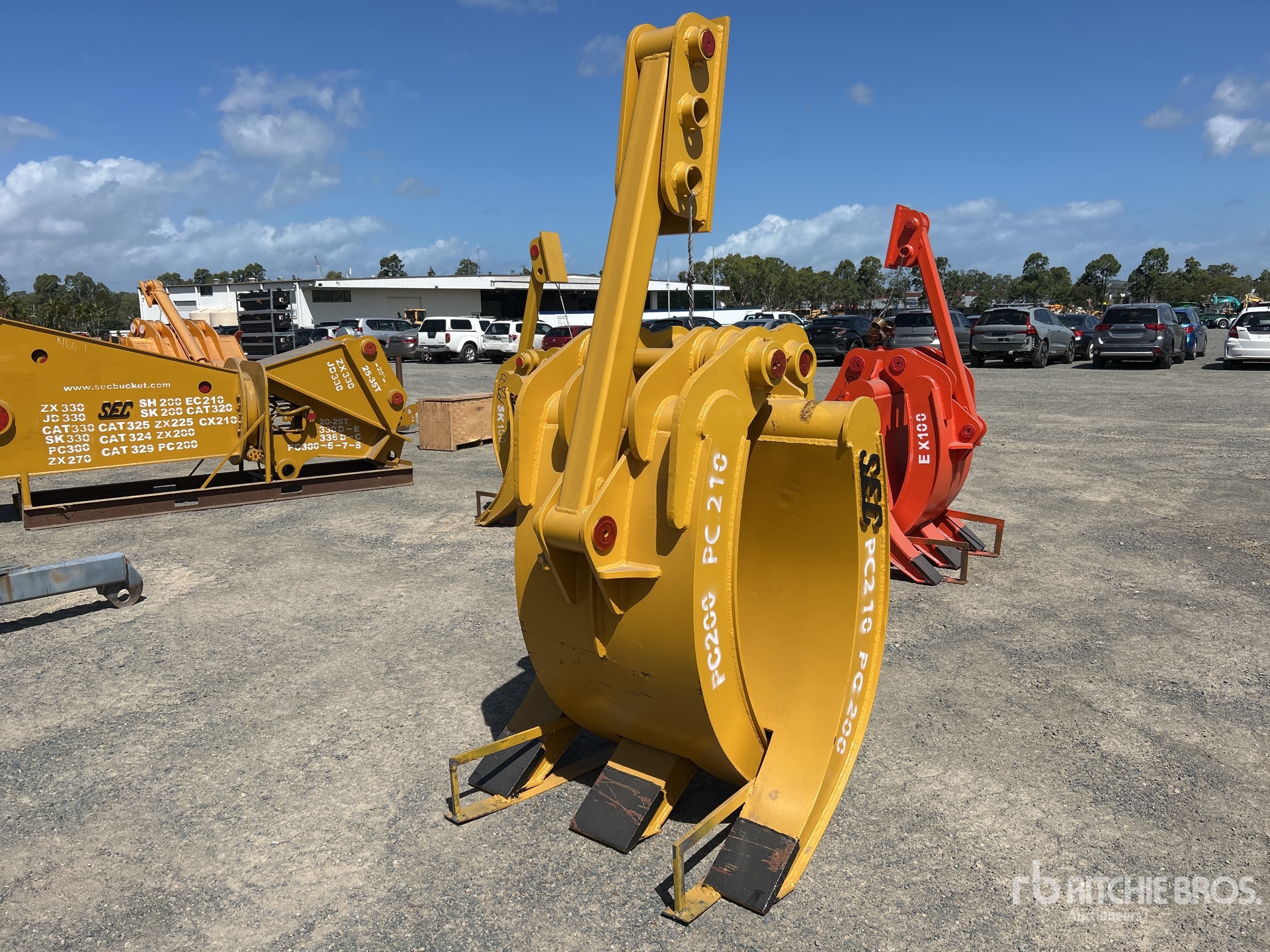 General Appearance with Foto, angolo anteriore sinistro