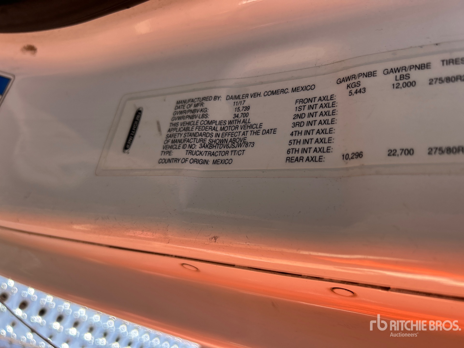 General Appearance with Numero seriale/numero d’identificazione del veicolo (VIN)