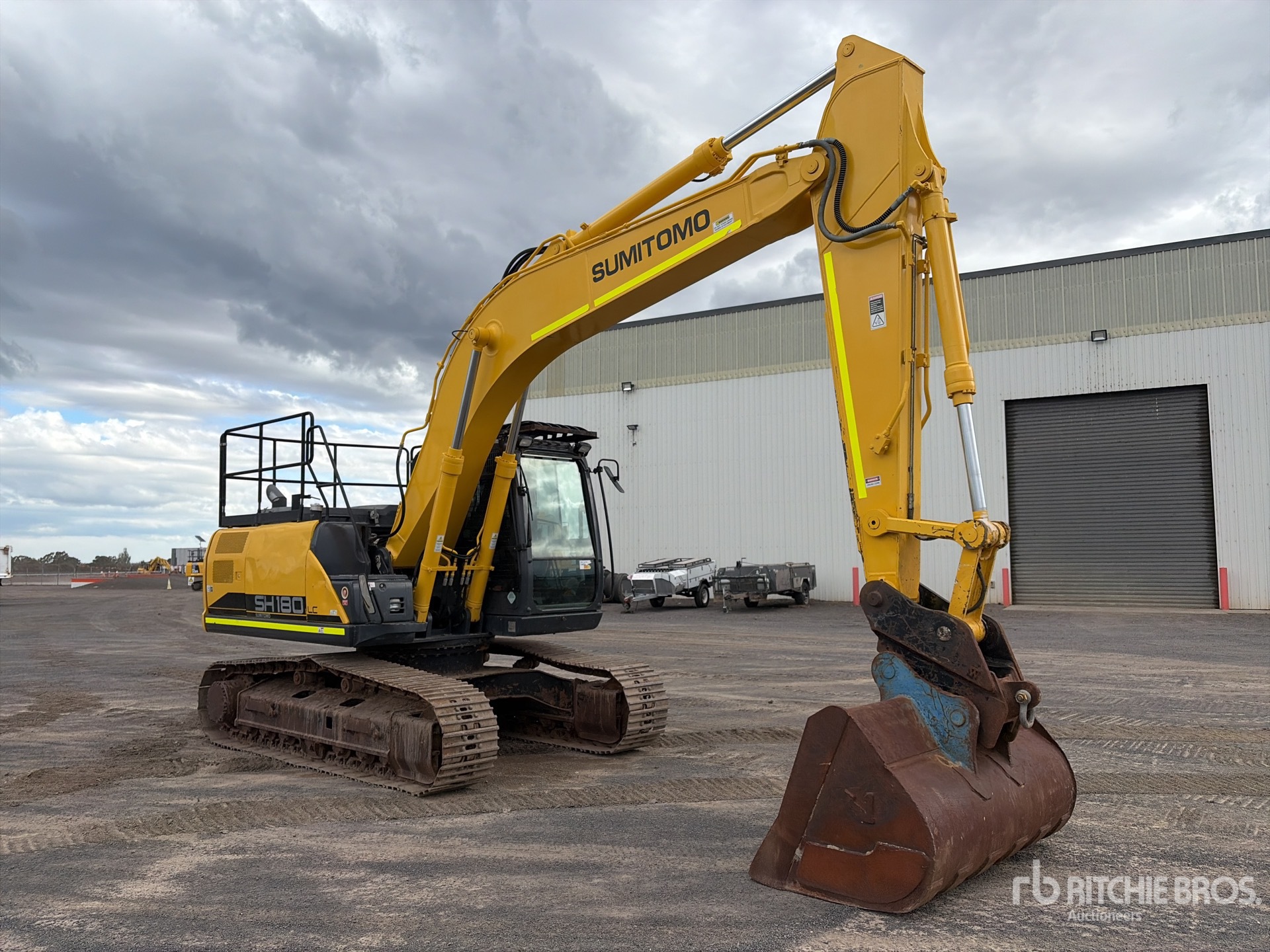 General Appearance with Imagen: esquina delantera derecha