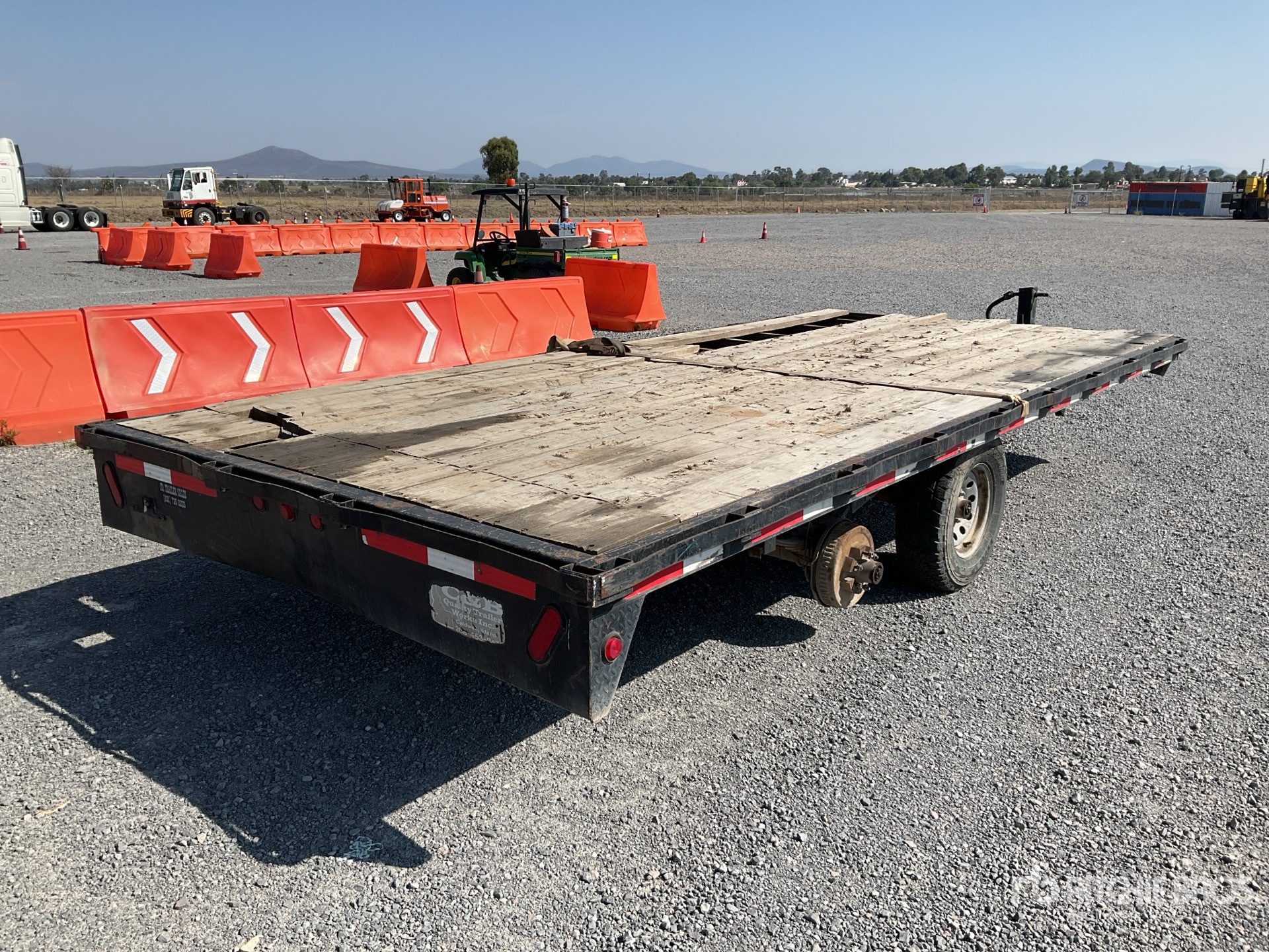 General Appearance with Imagen: esquina trasera derecha