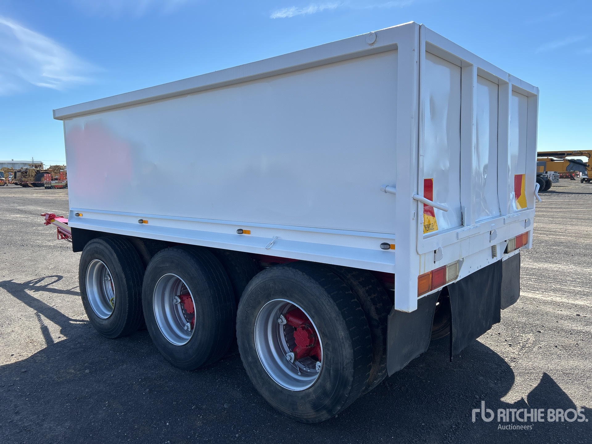 General Appearance with Picture, Right Rear Corner