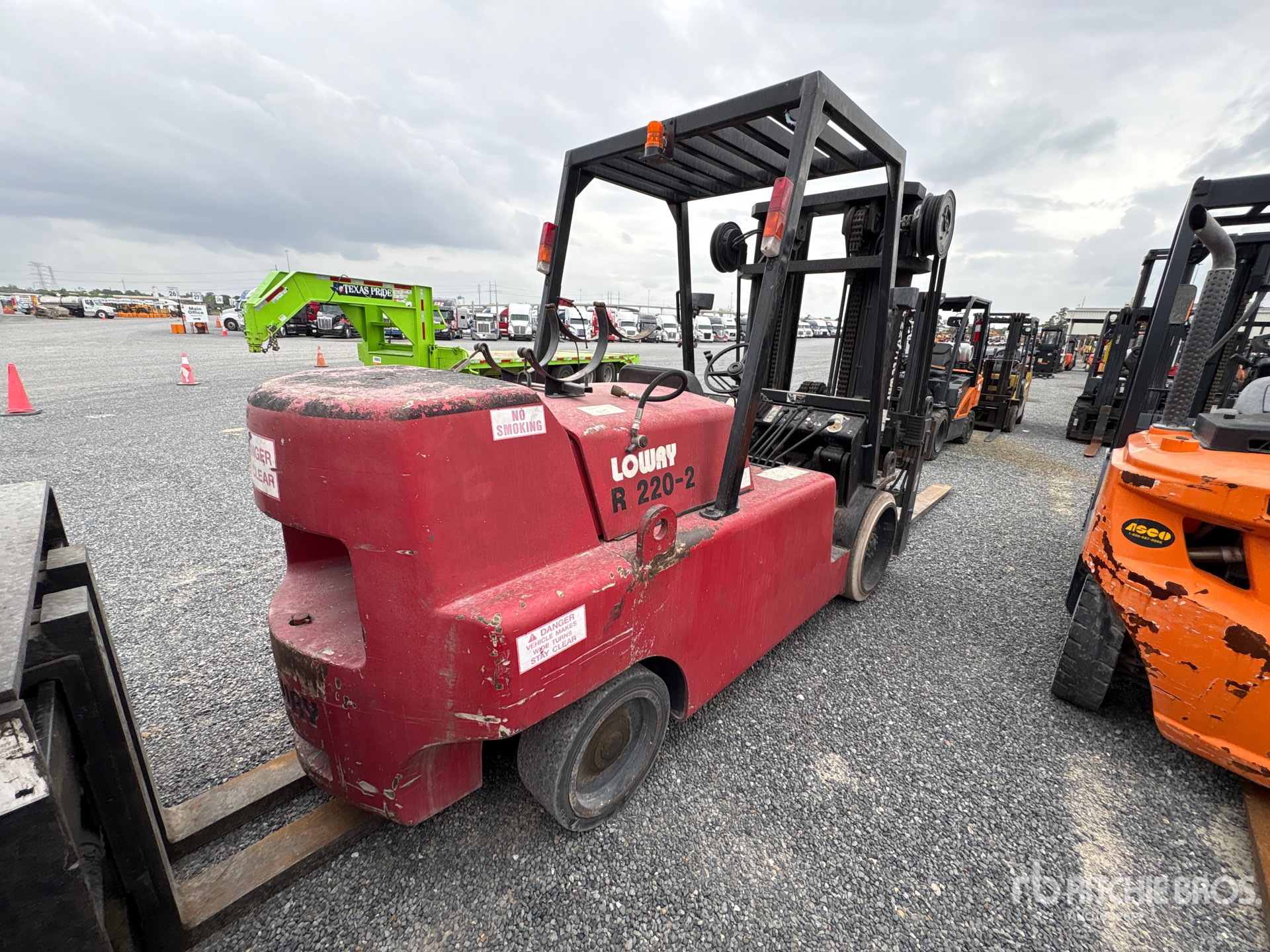 General Appearance with Imagen: esquina trasera derecha