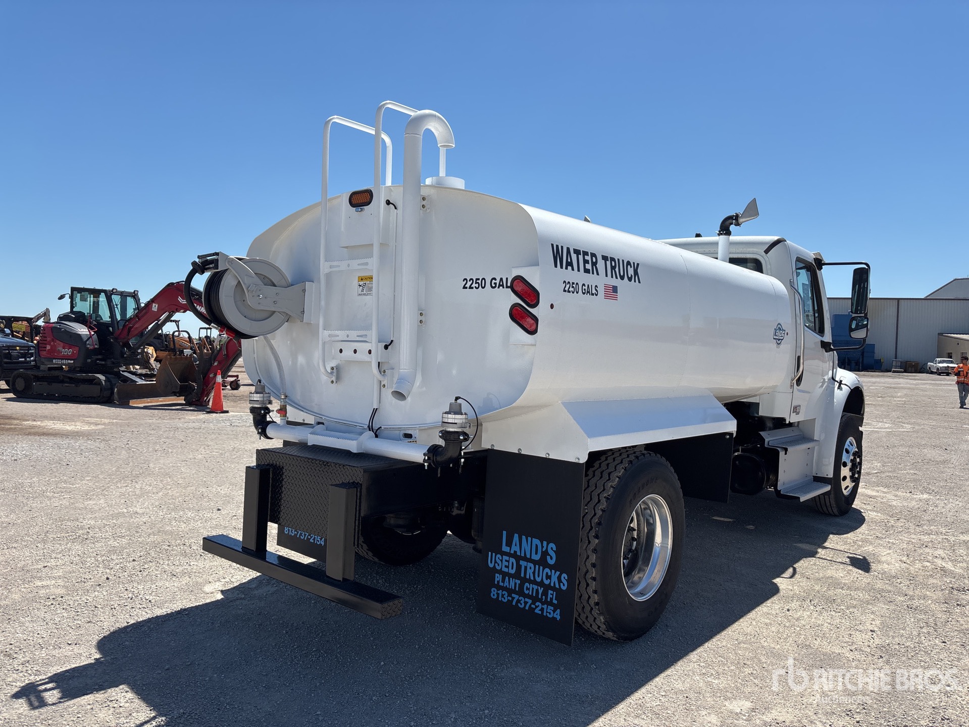 General Appearance with Imagen: esquina trasera derecha