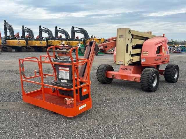 2015 JLG 450AJ 4WD Dual Fuel Articulating Boom Lift