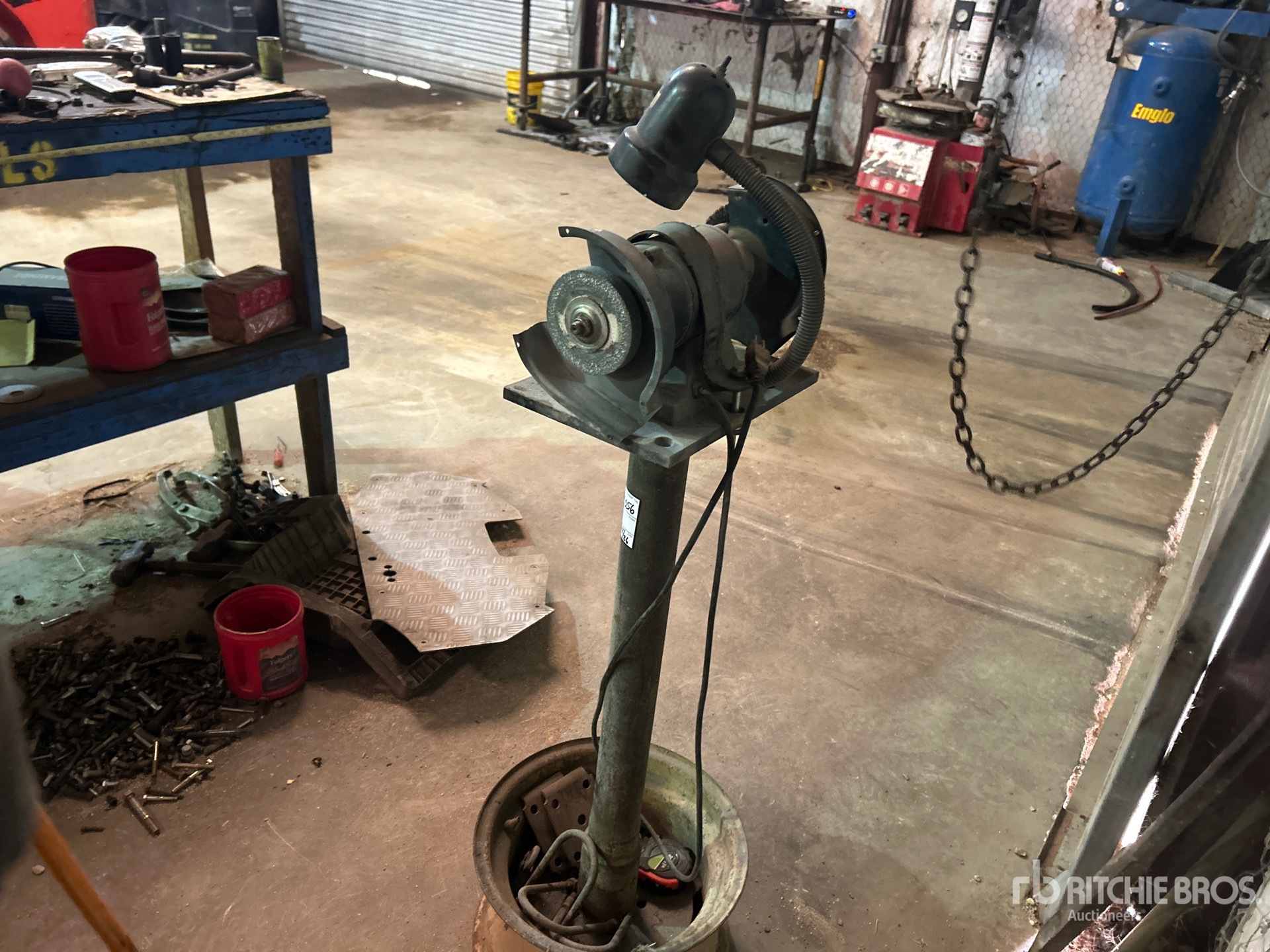 General Appearance with Image, coin arrière gauche