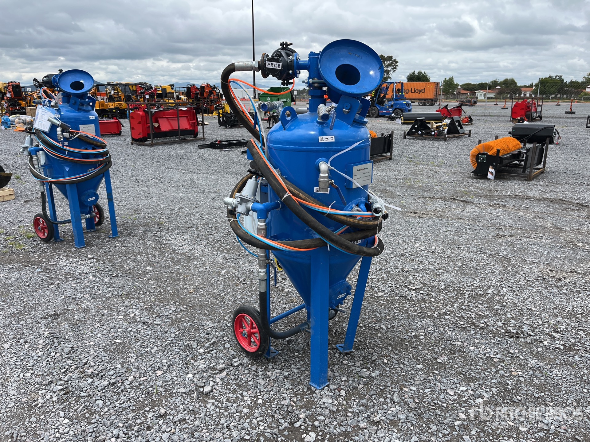 General Appearance with Foto, angolo anteriore destro