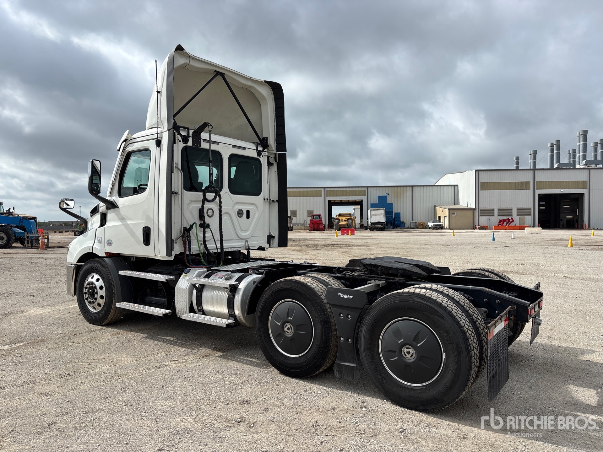 General Appearance with Zdjęcie, lewy dolny róg