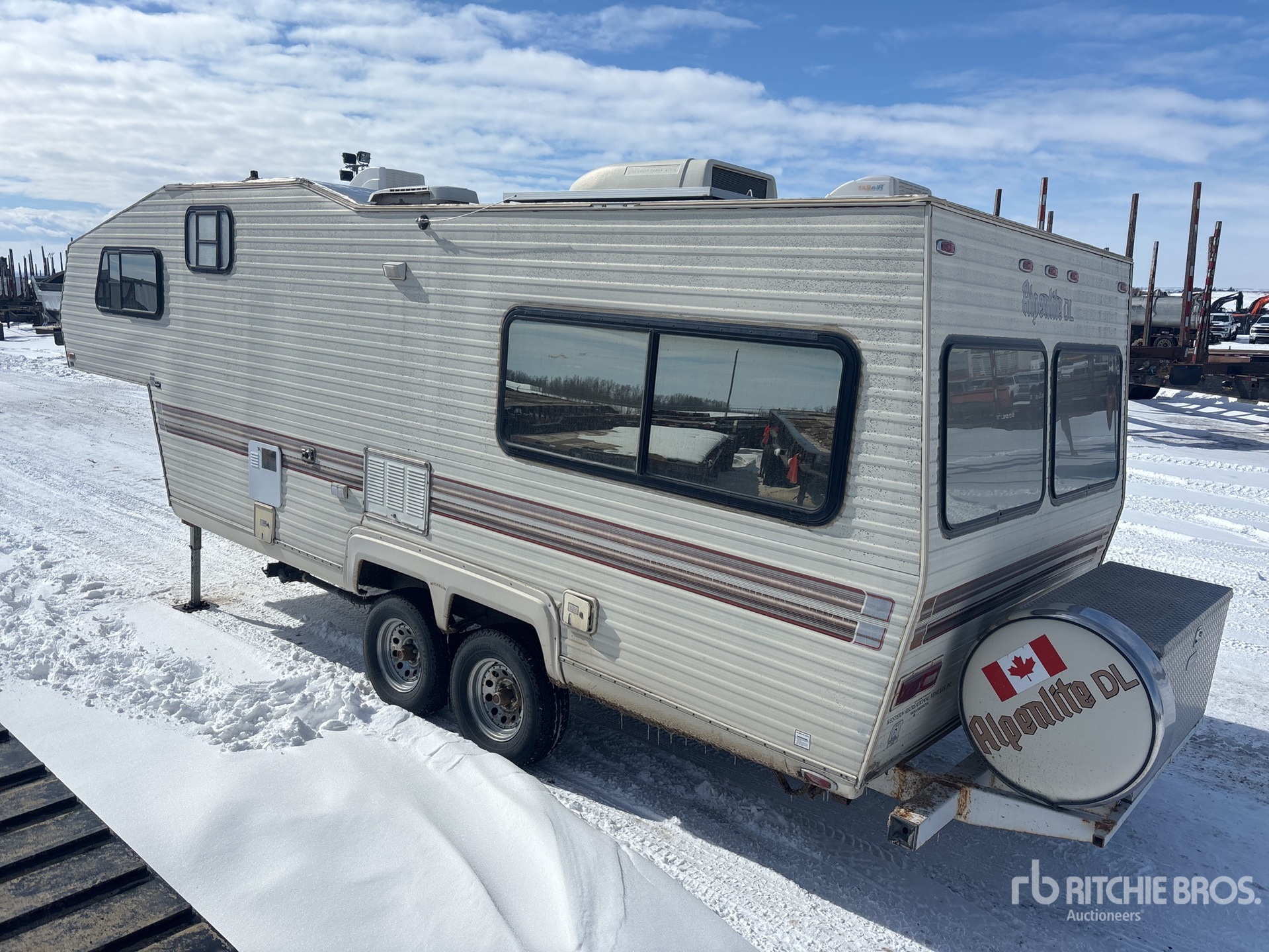 General Appearance with Imagen: esquina trasera izquierda