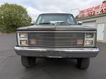 General Appearance with Exterior Lights