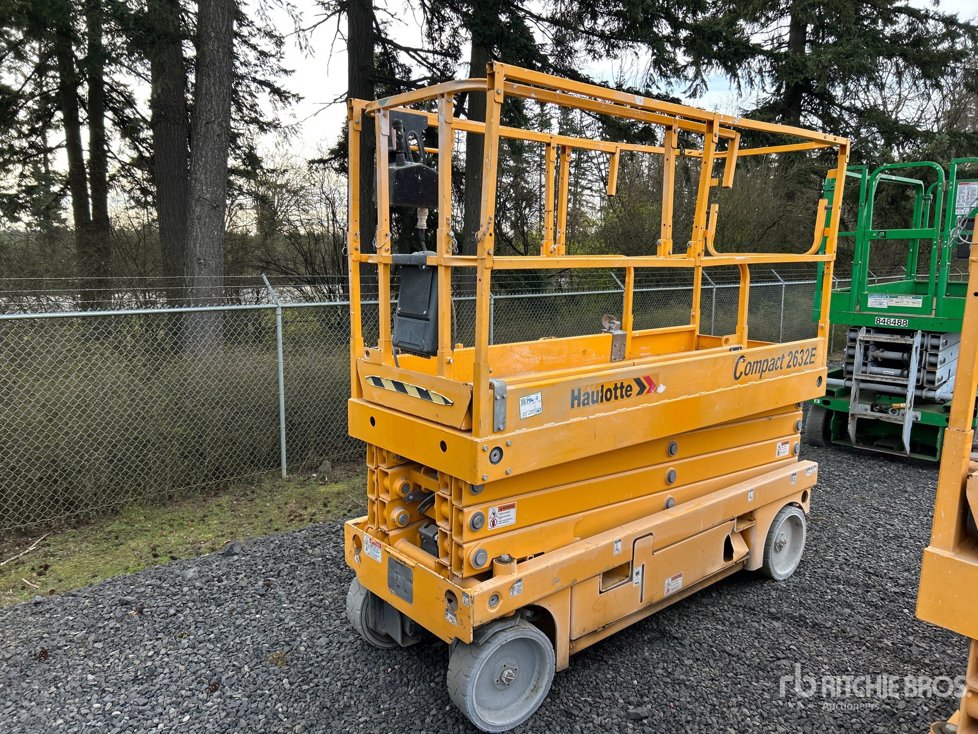 General Appearance with Picture, Left Front Corner