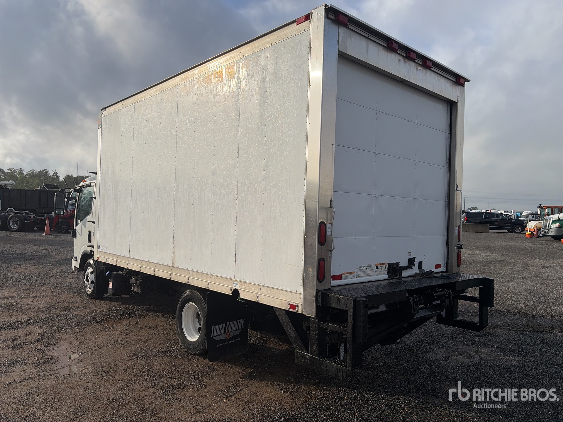 General Appearance with Imagen: esquina trasera izquierda